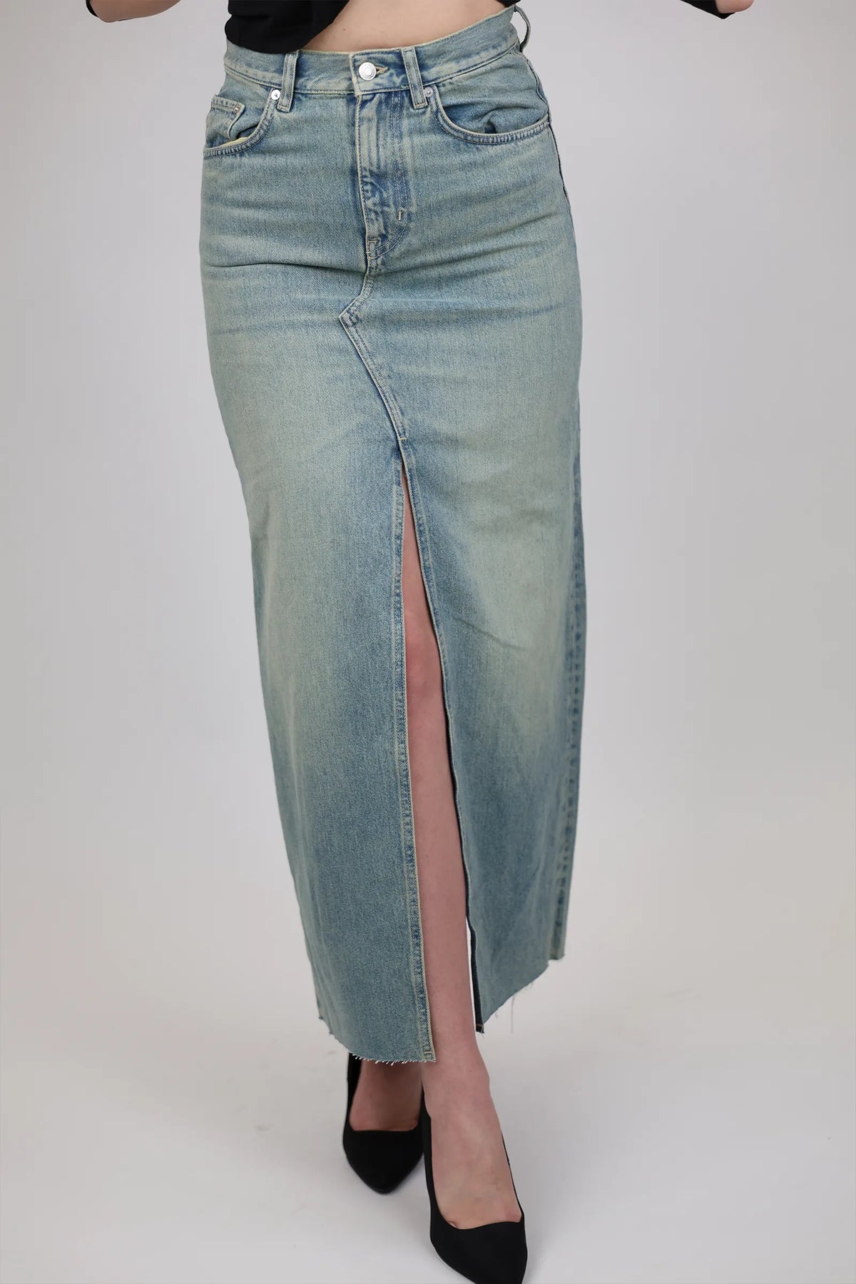 Fund front slit denim