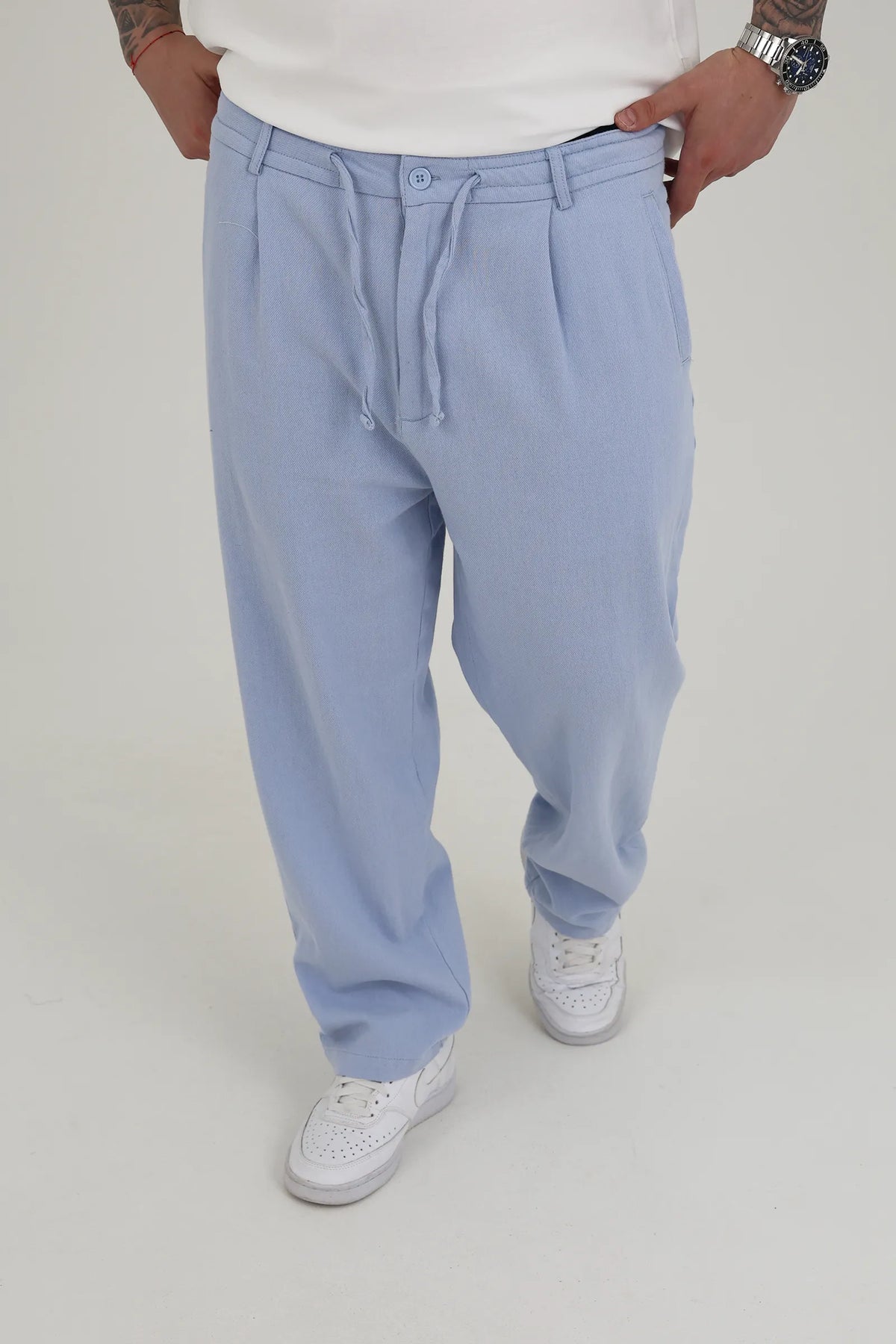 Pantallona form pleat