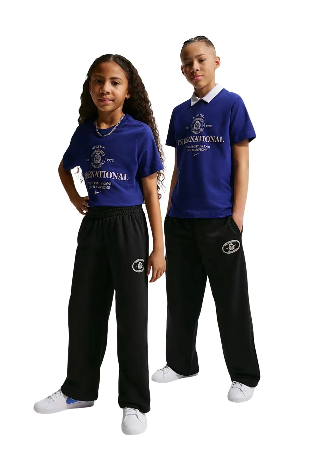 Trenerka nike sportswear club older kids' french terry open-hem trousers IV5264-010