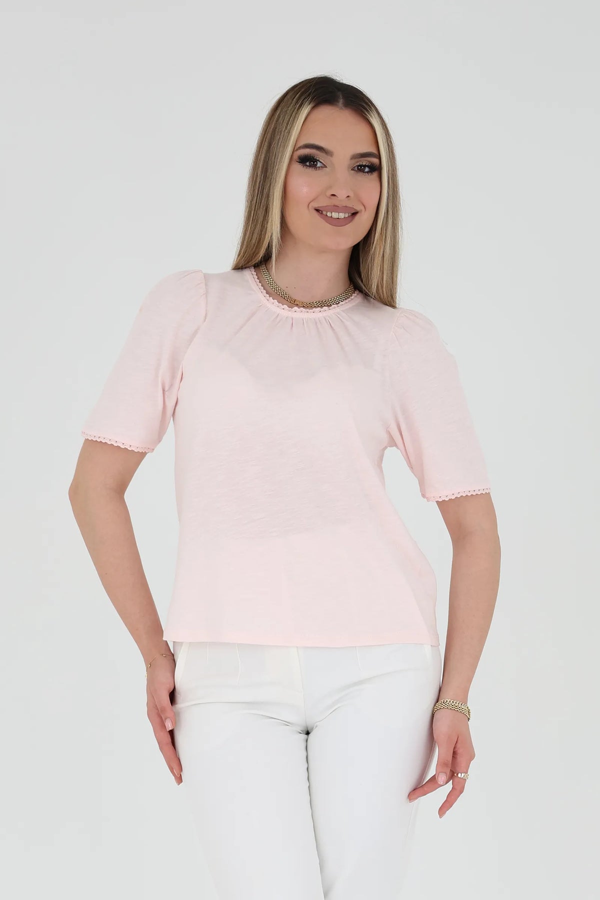Maice ruffle neck