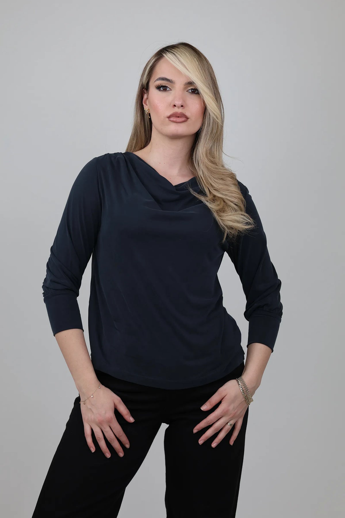 Bluze drape neck