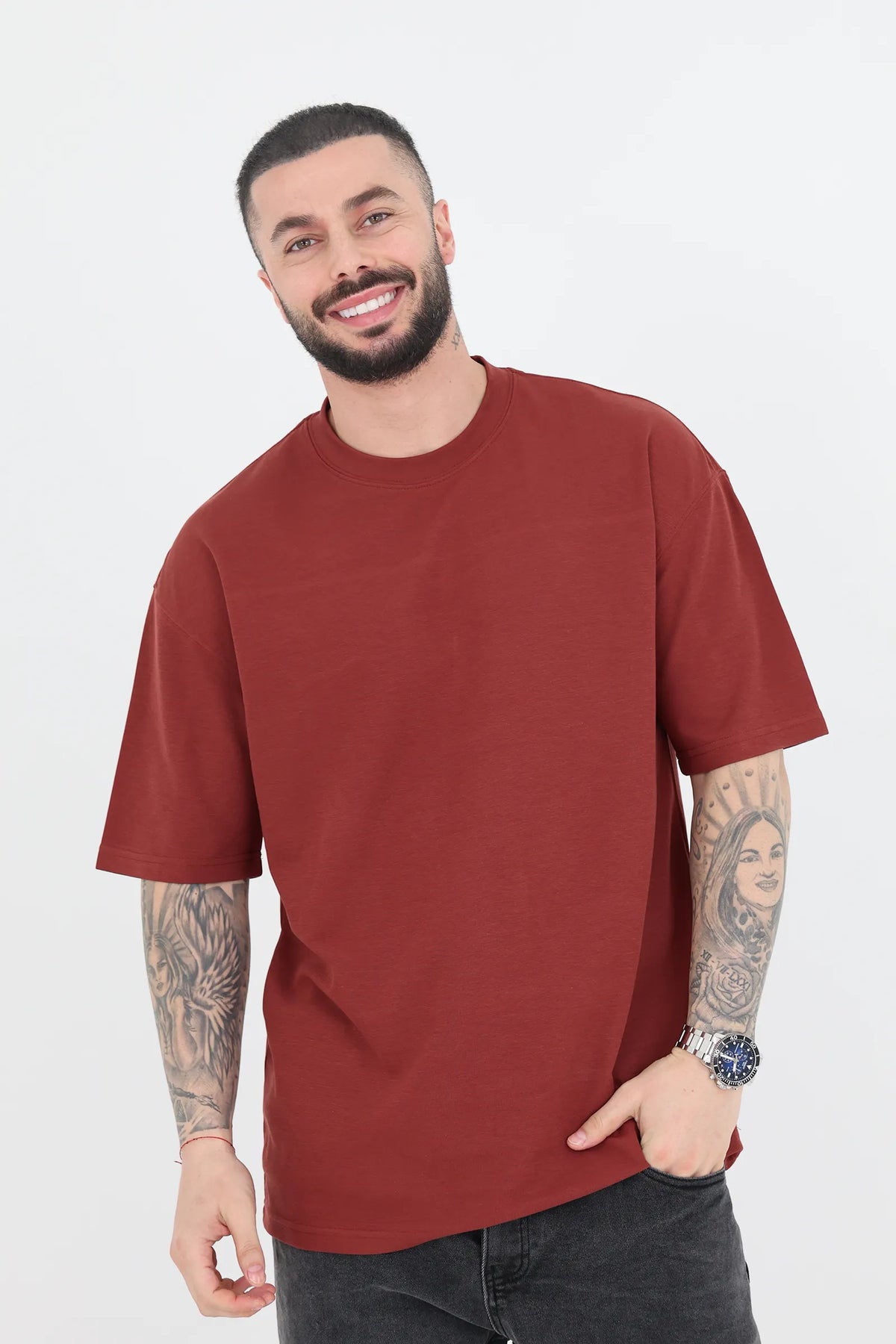 Maice relaxed shoulder