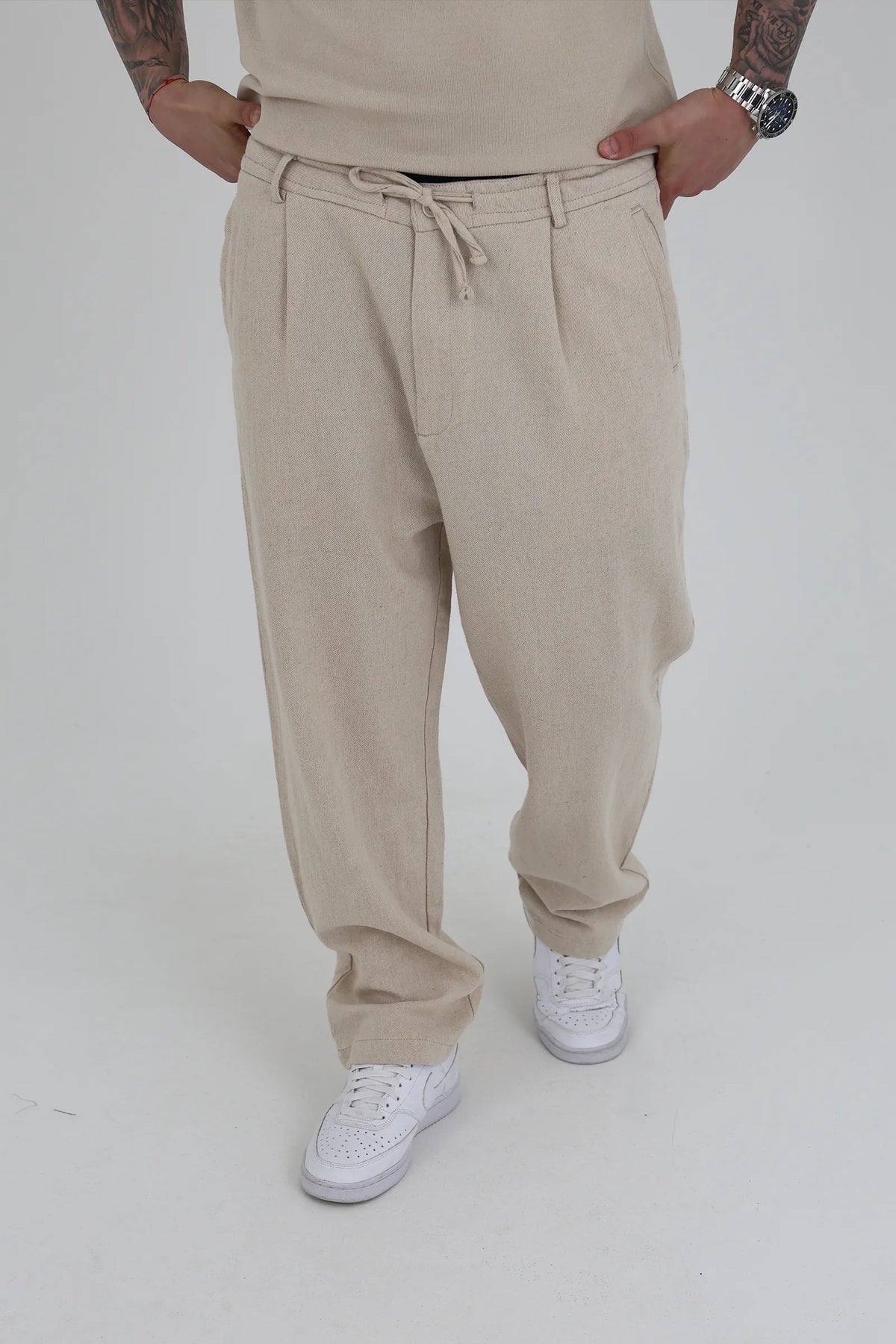 Pantallona form pleat
