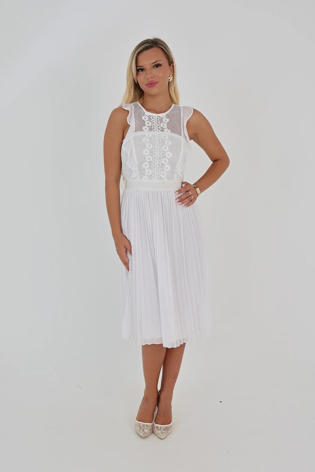 Fustan lace panel