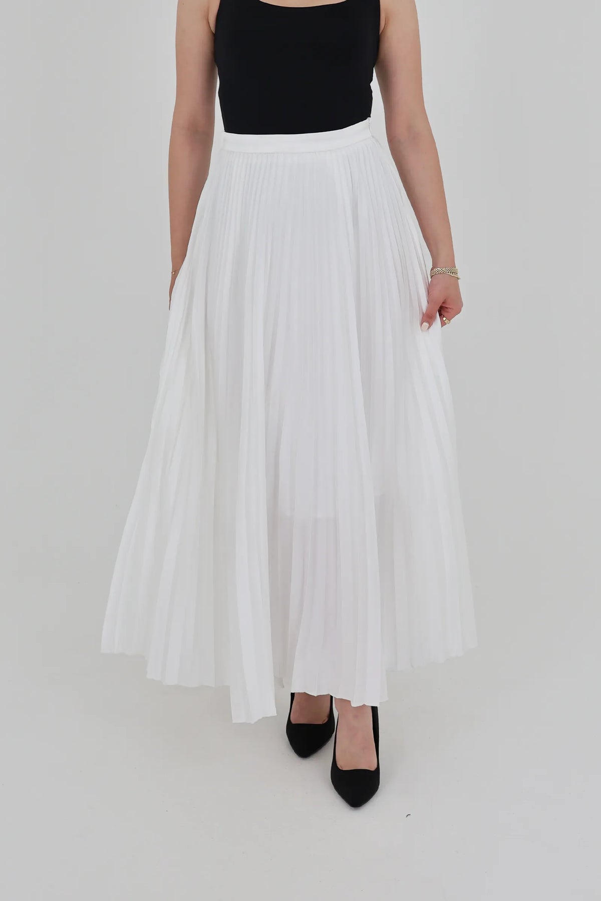 Set flowy pleated