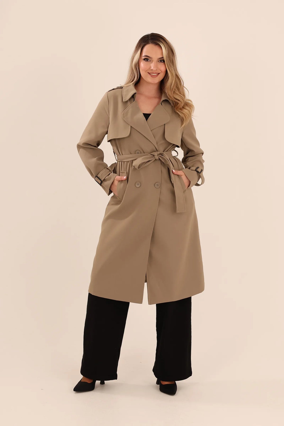 Mantil bellted trench