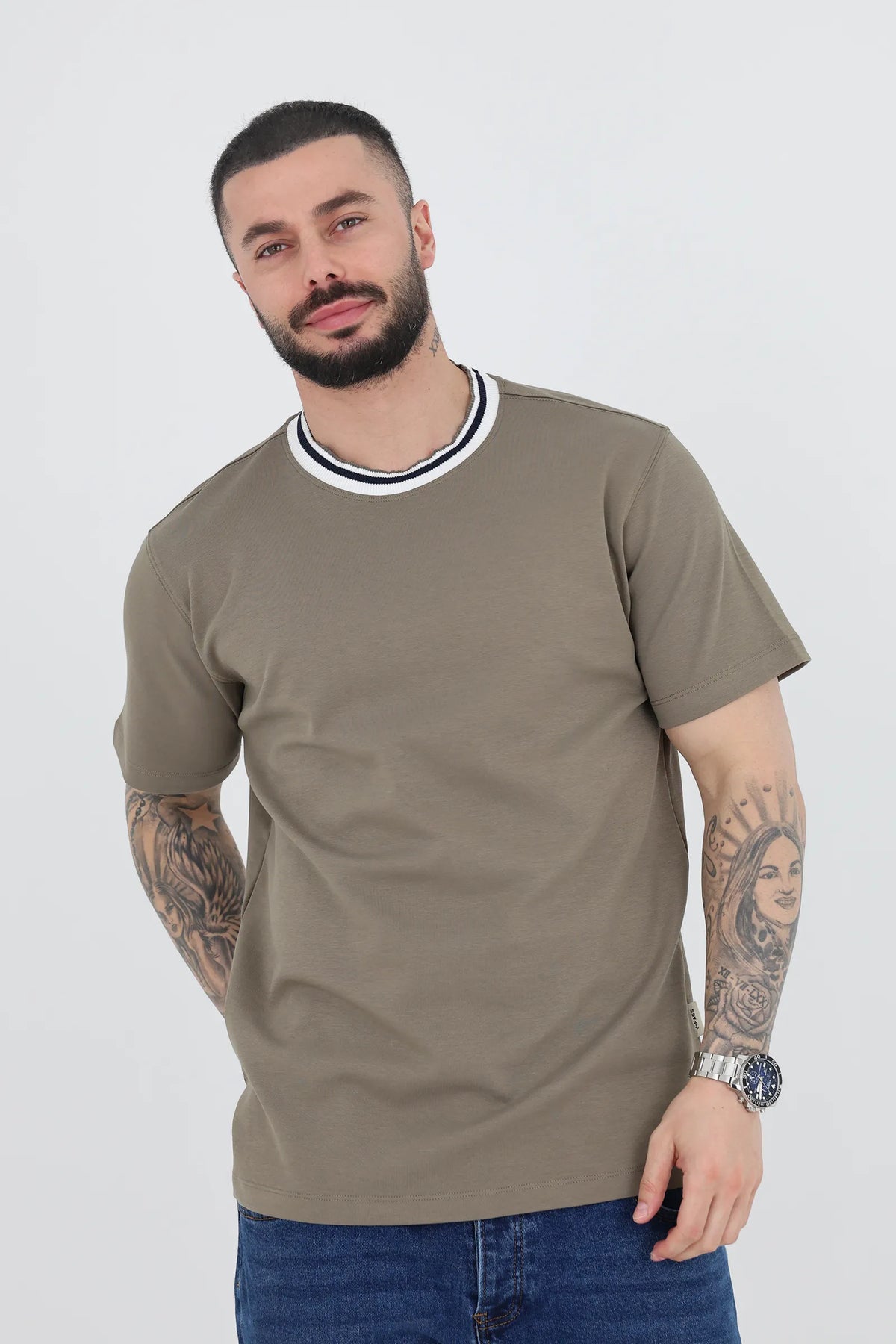 Maice contrast ribbed neck