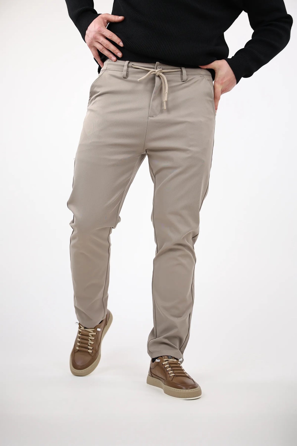 Pantallona slim fit chino