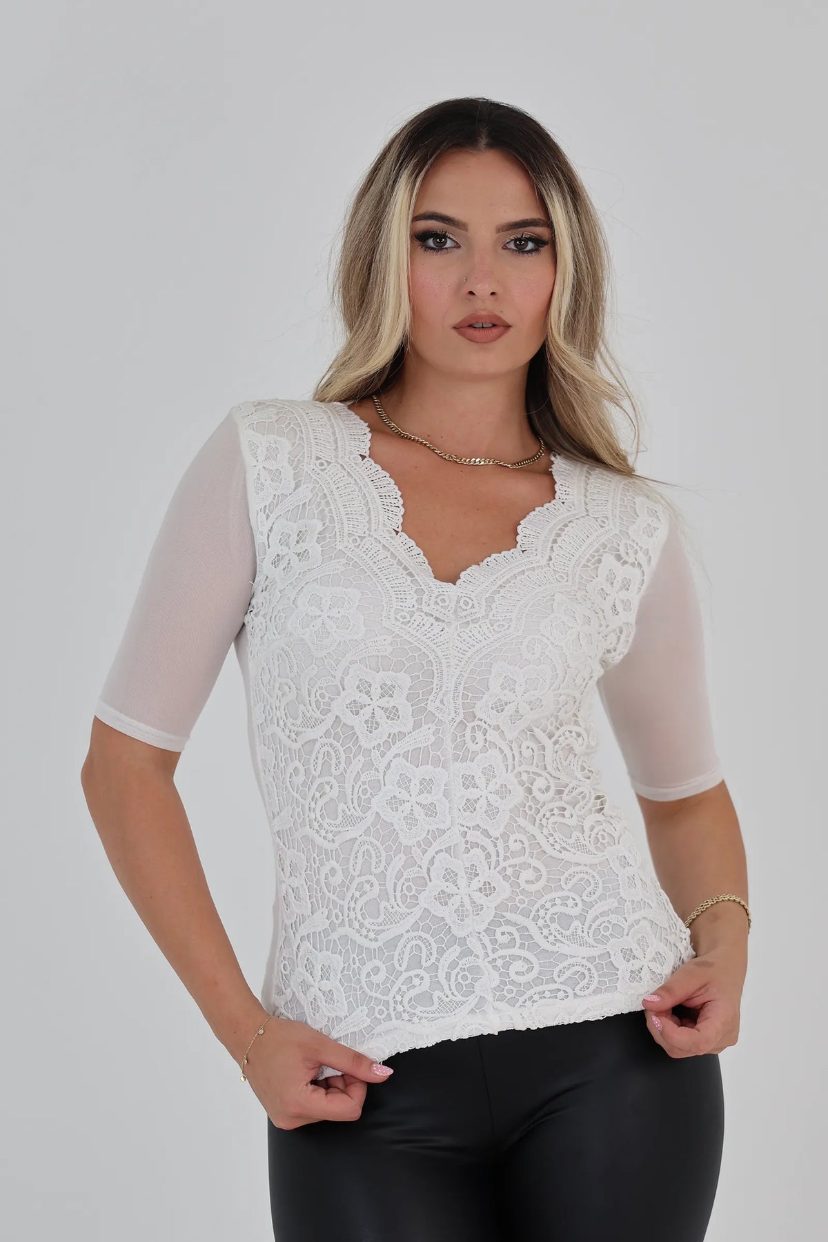 Maice lace mesh