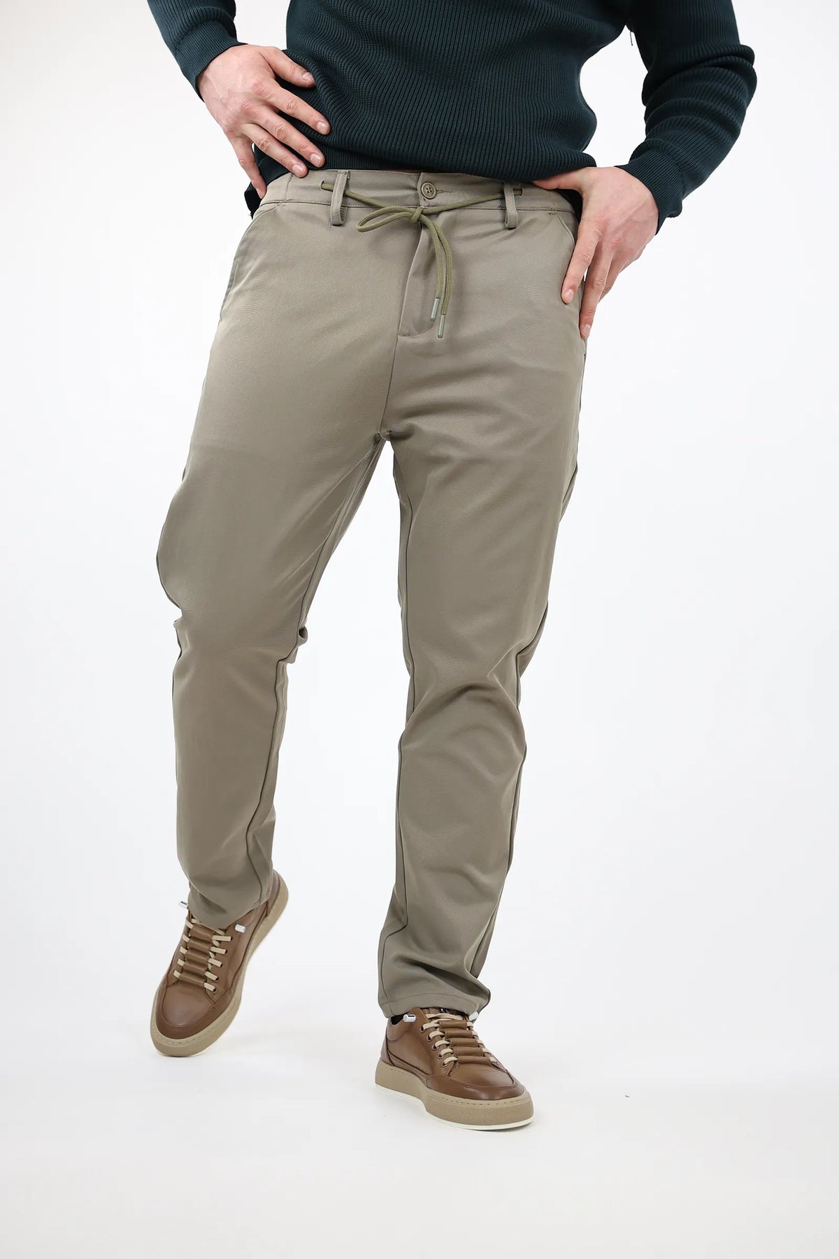 Pantallona slim fit chino