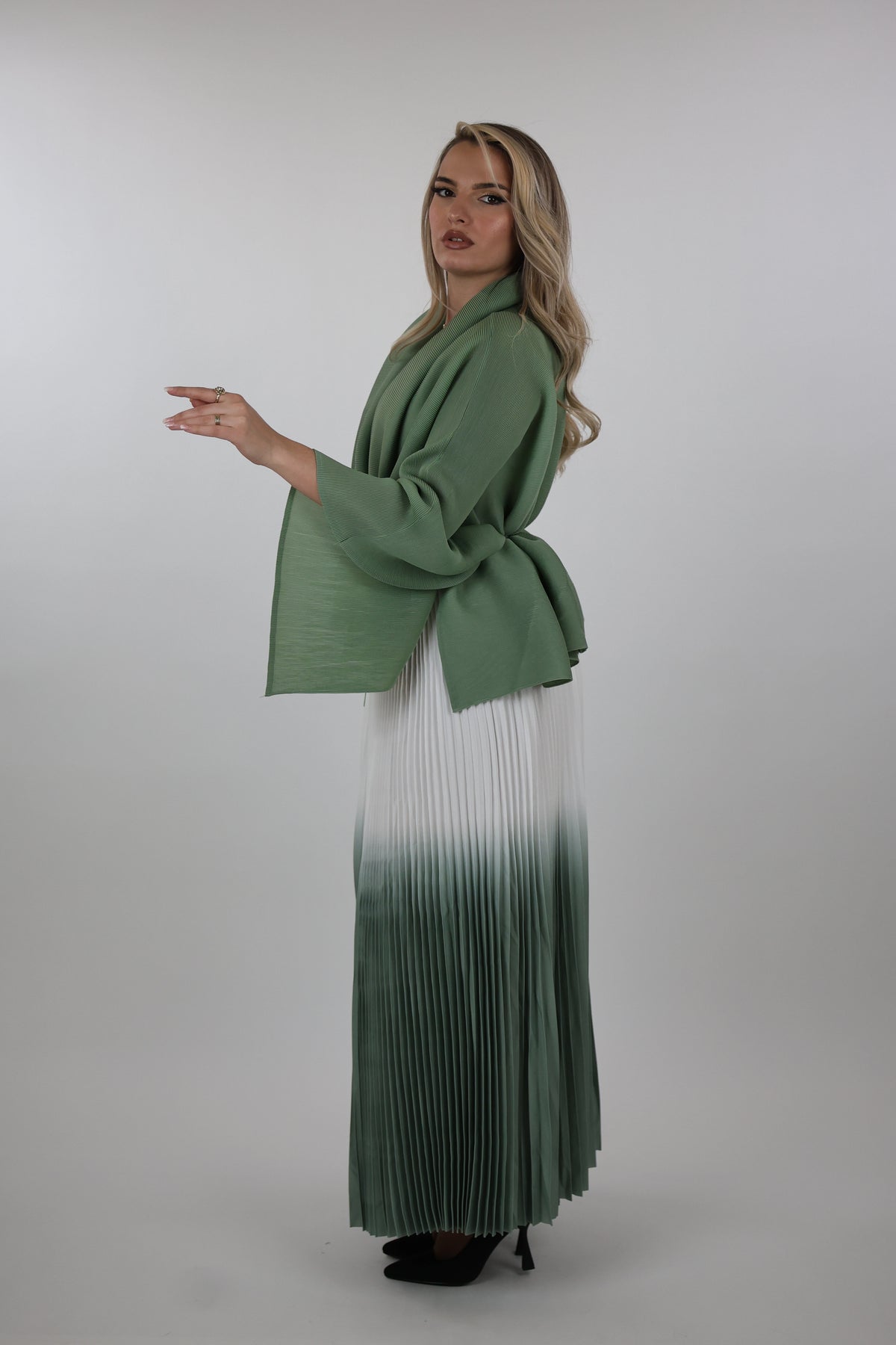 Set pleated skirt & top
