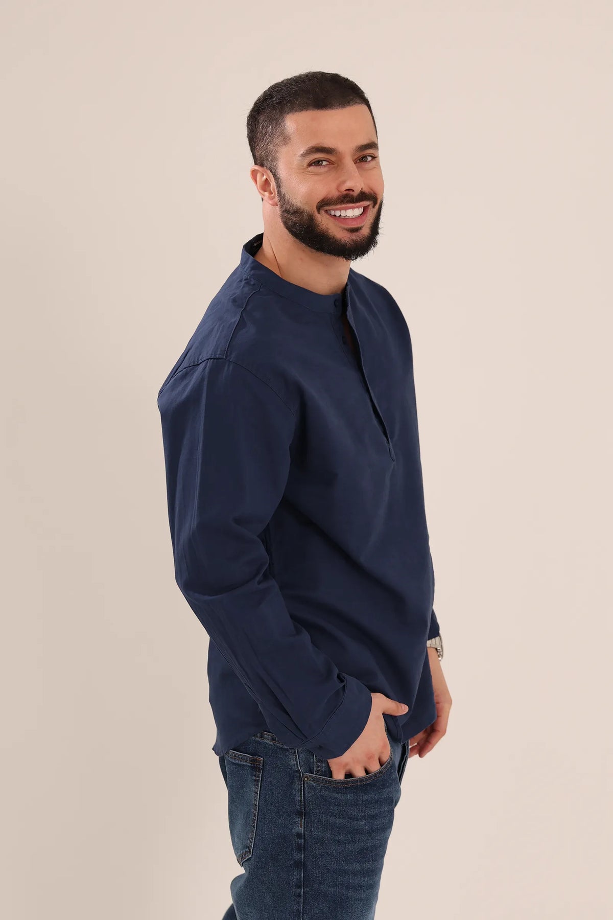 Kemishe Collar Popover