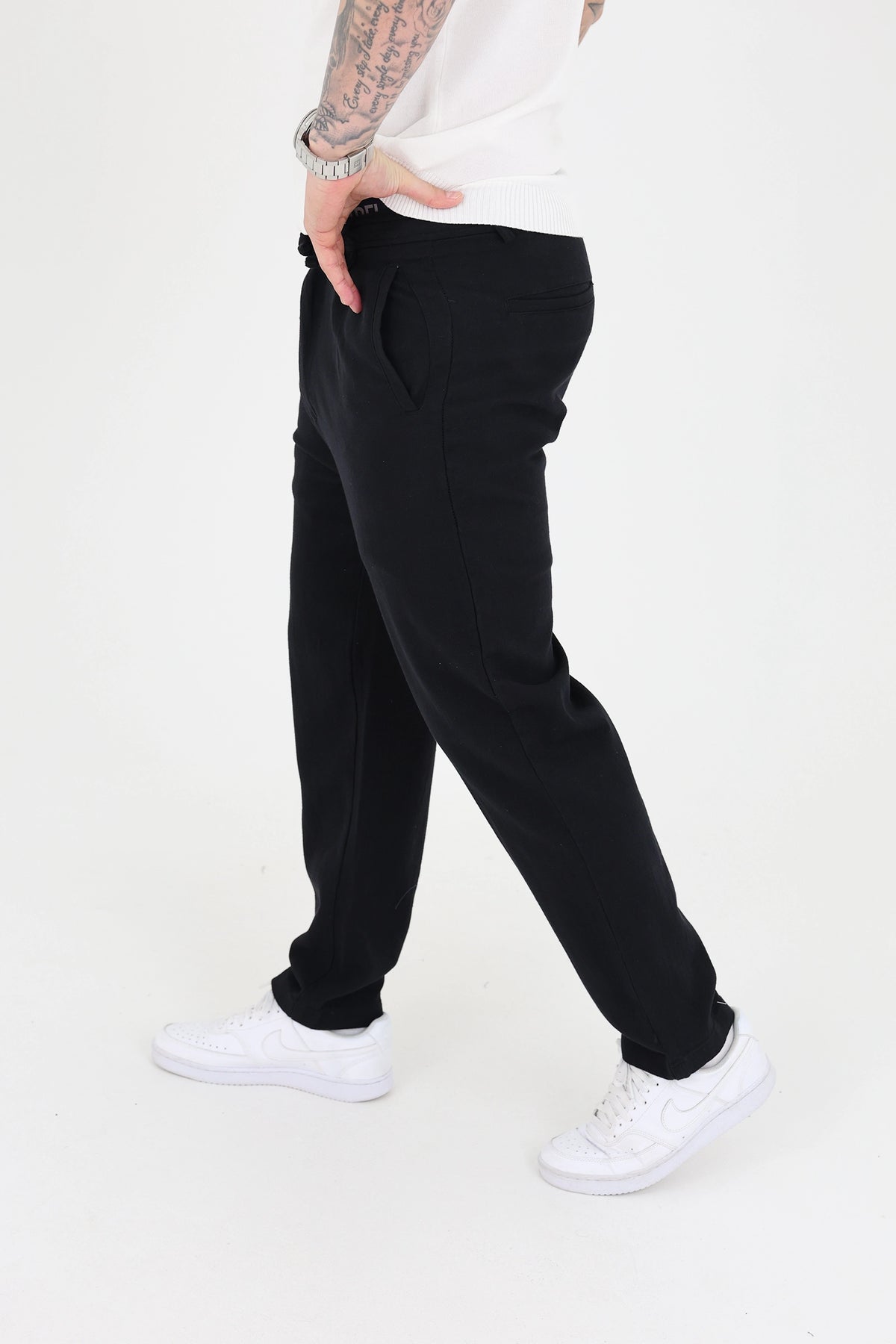Pantallona form pleat