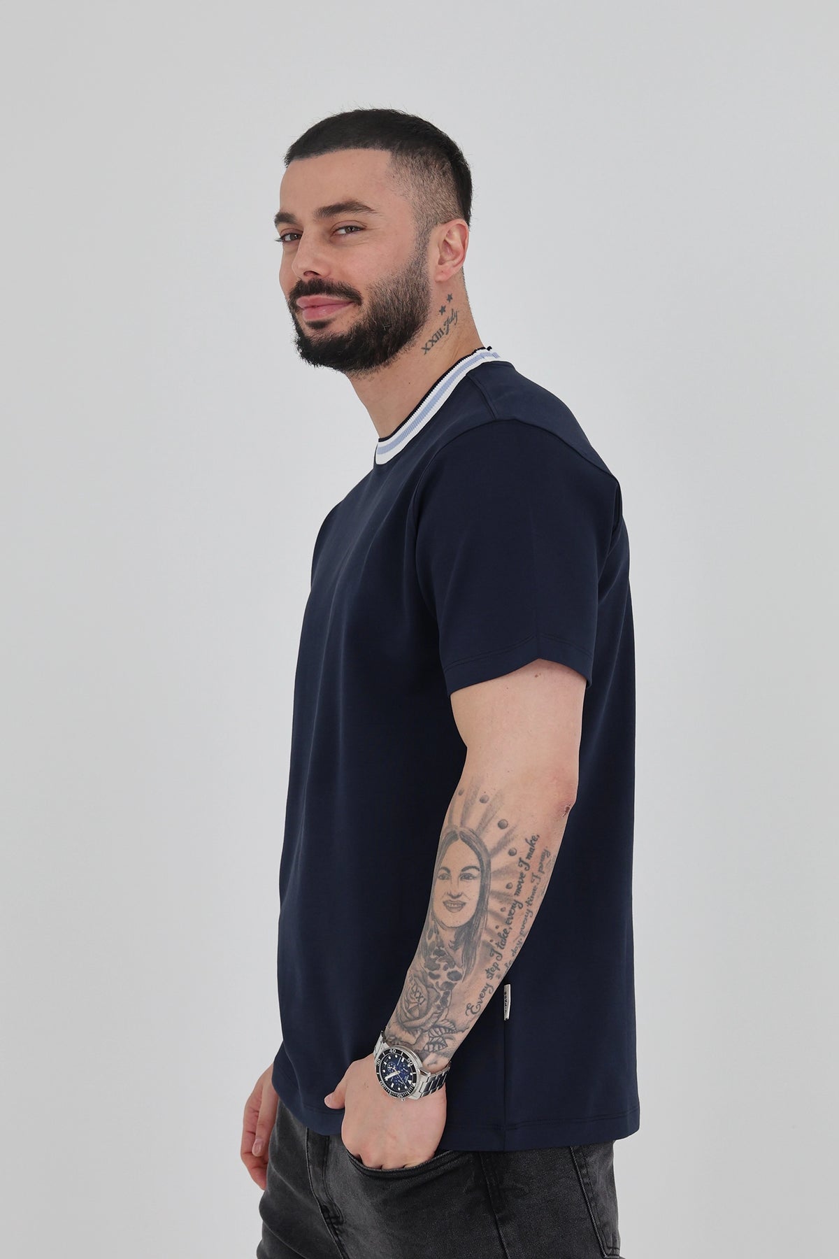 Maice contrast ribbed neck