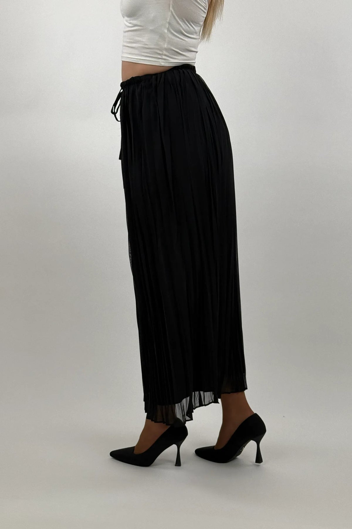 Fund flowy pleated skirt