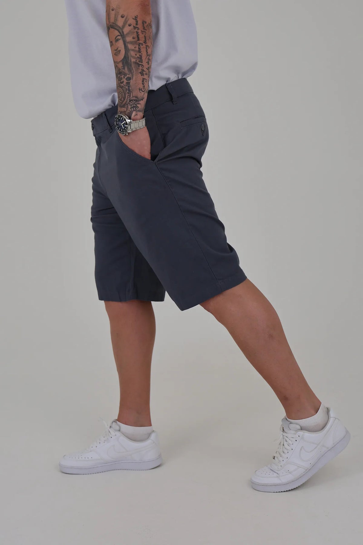 Pantallona dennis chino
