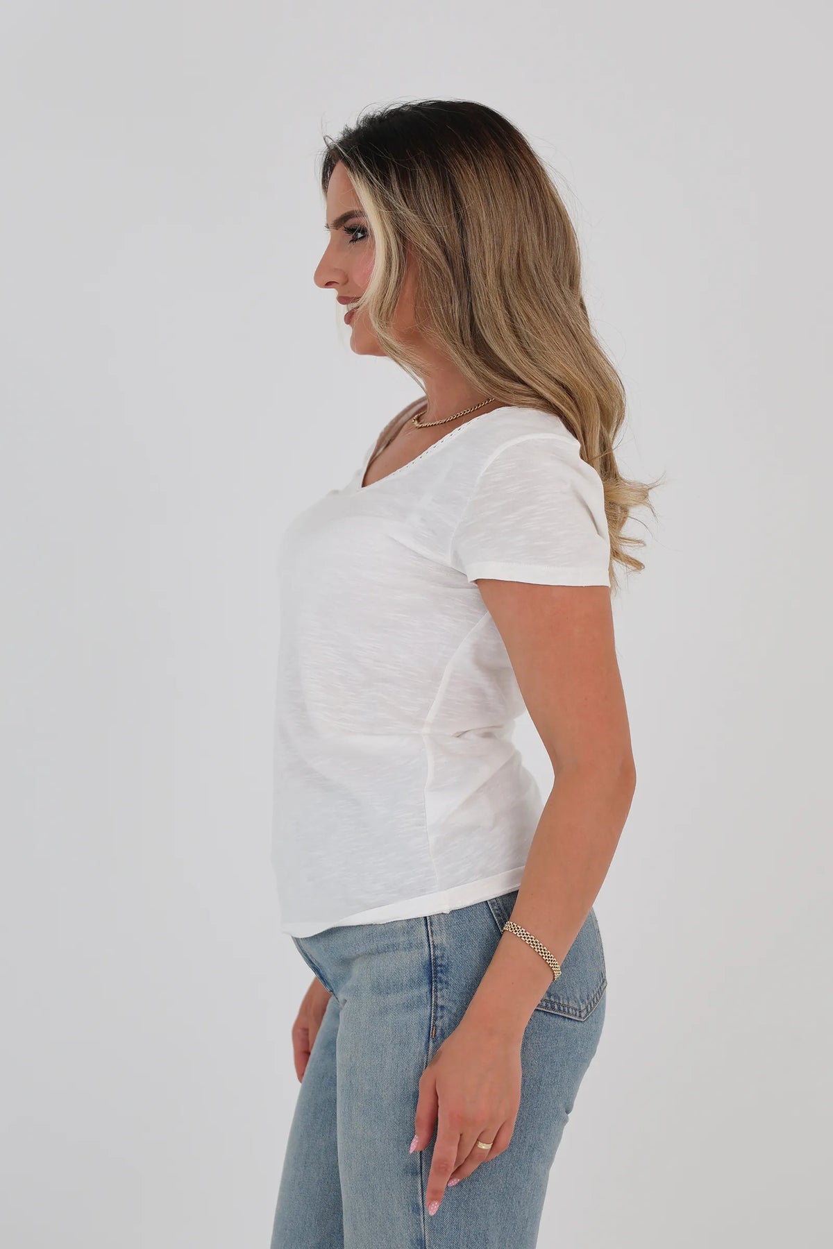 Maice v neck tee