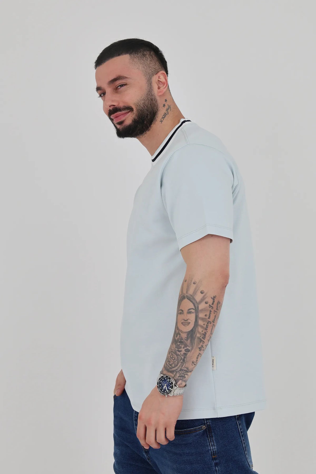 Maice contrast ribbed neck