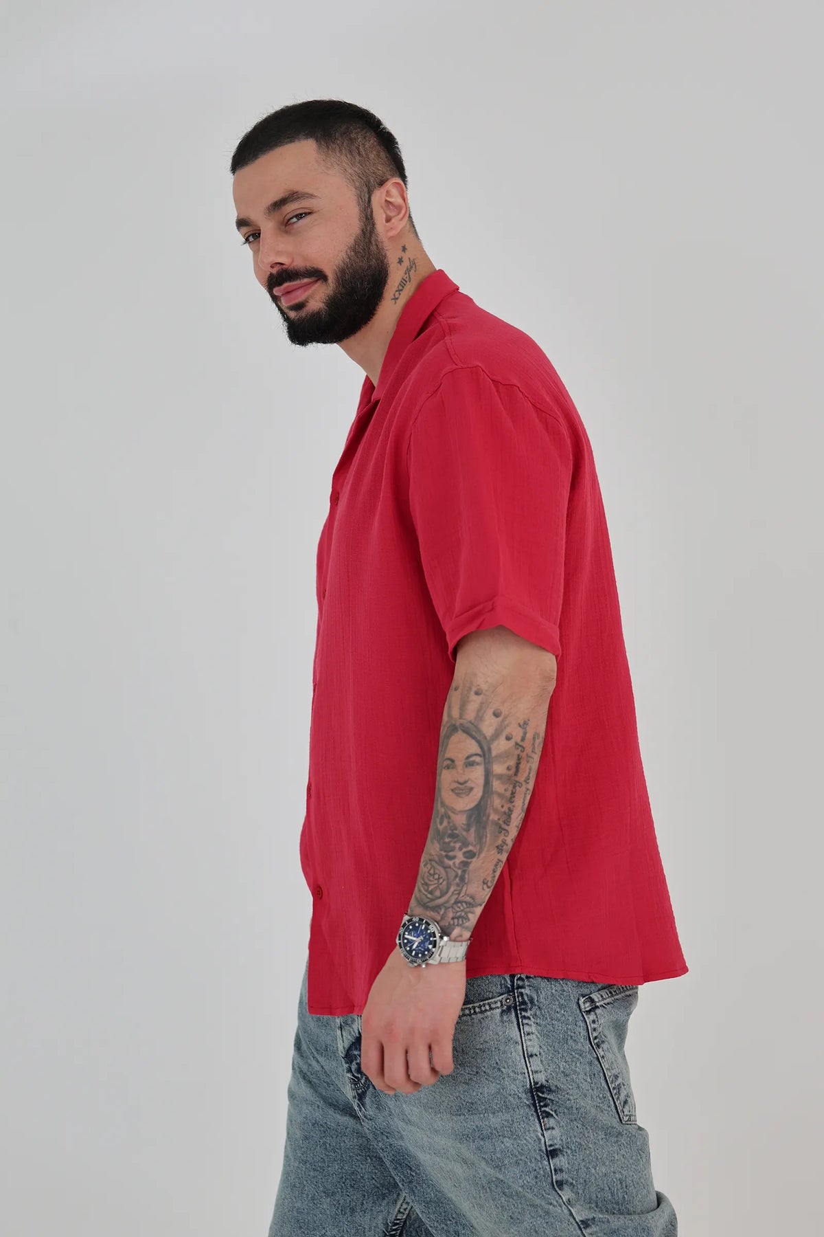 Kemishe holiday shirt