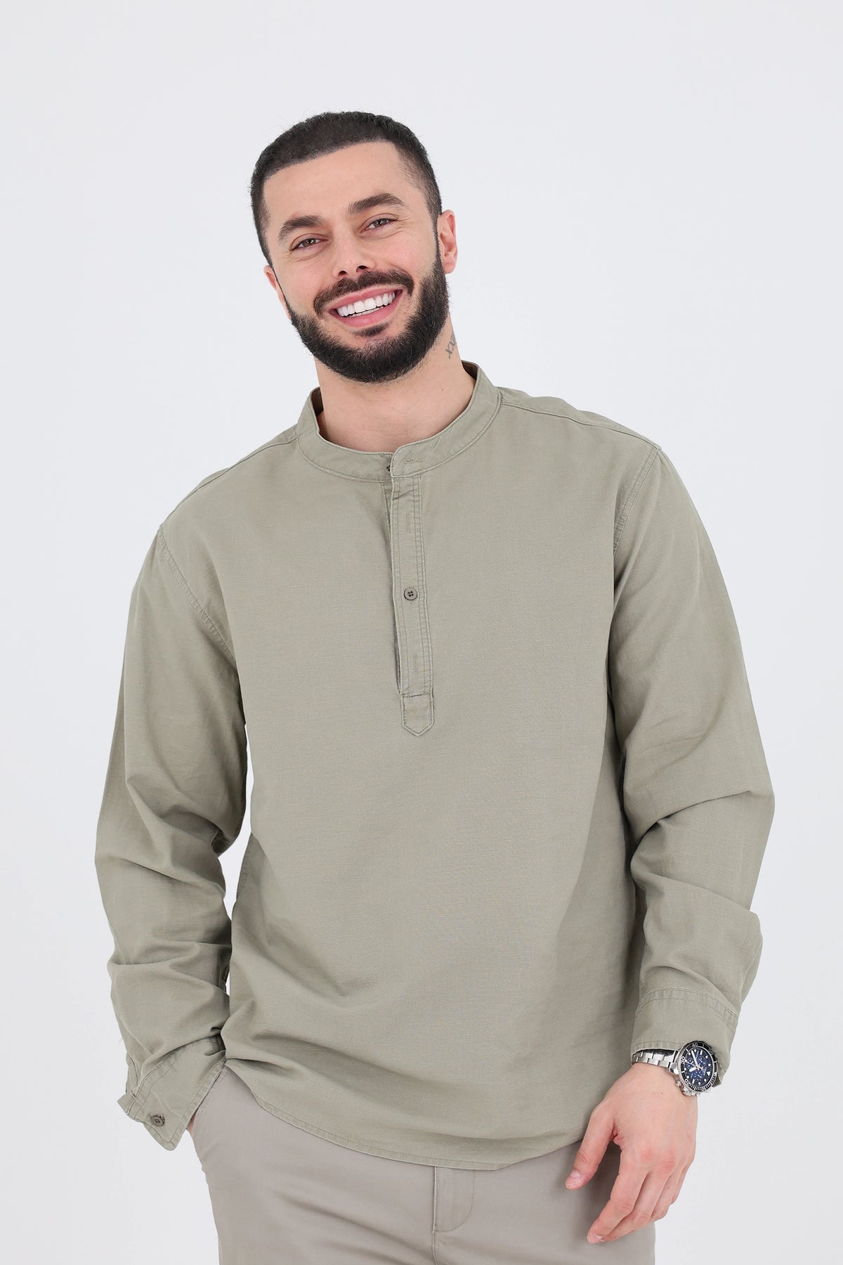 Kemishe Collar Popover