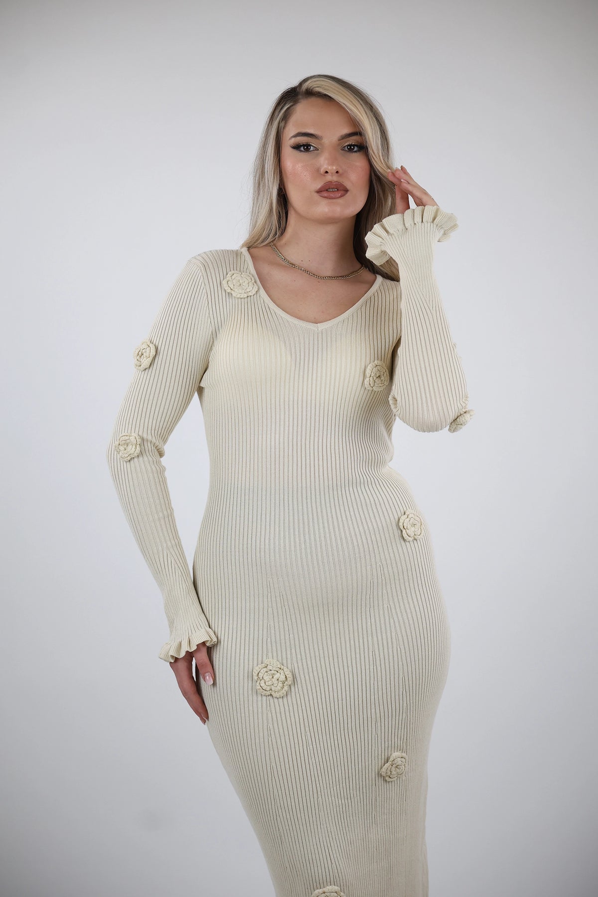 Fustan floral details