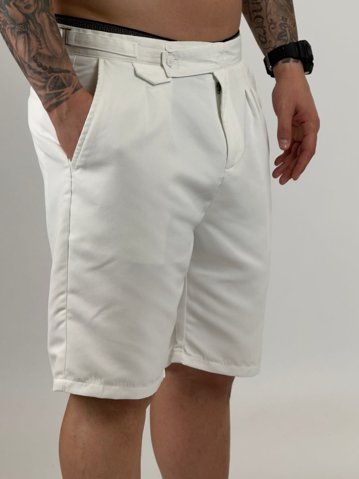 Pantallona belted