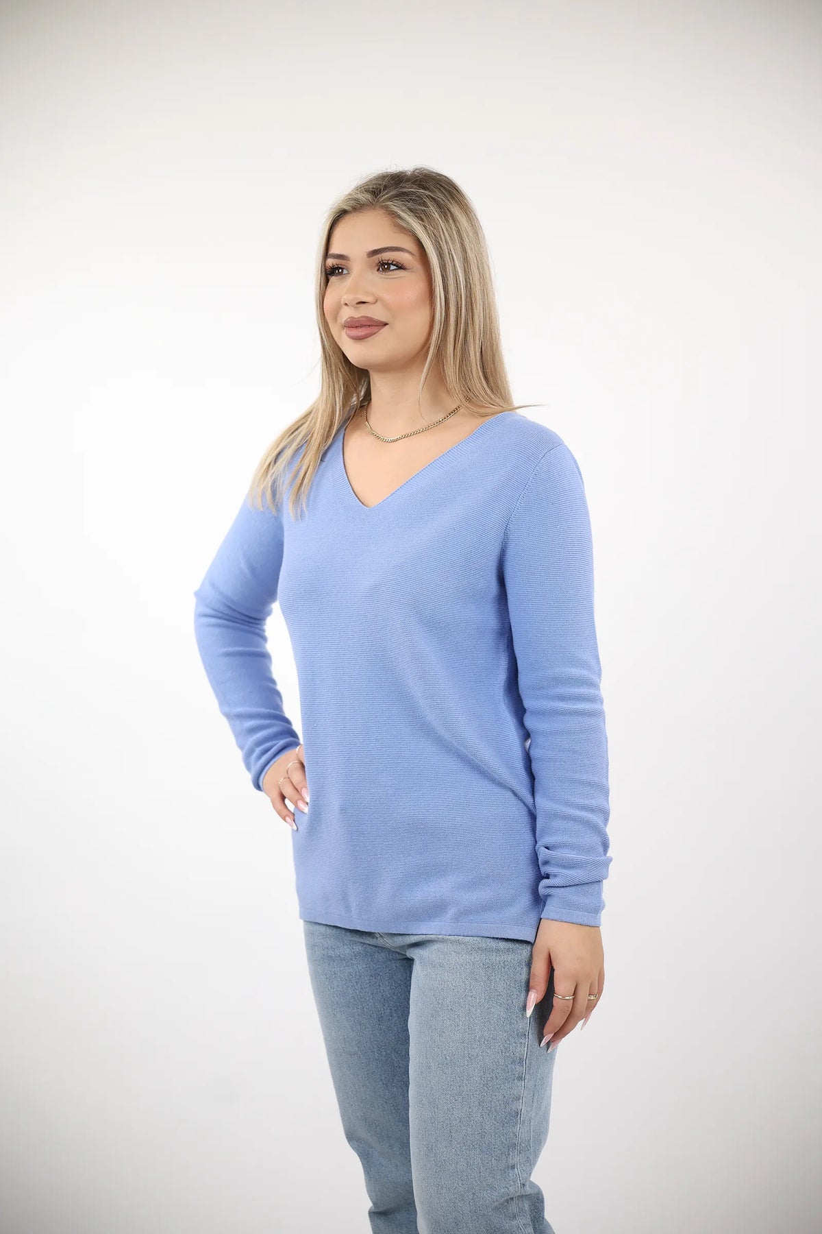 Xhemper v neck