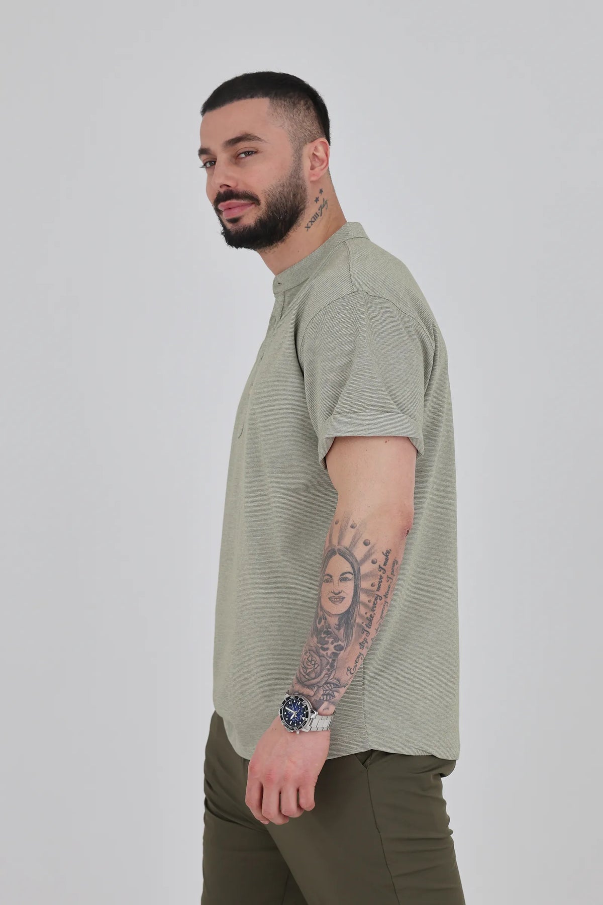 Maice henley tee