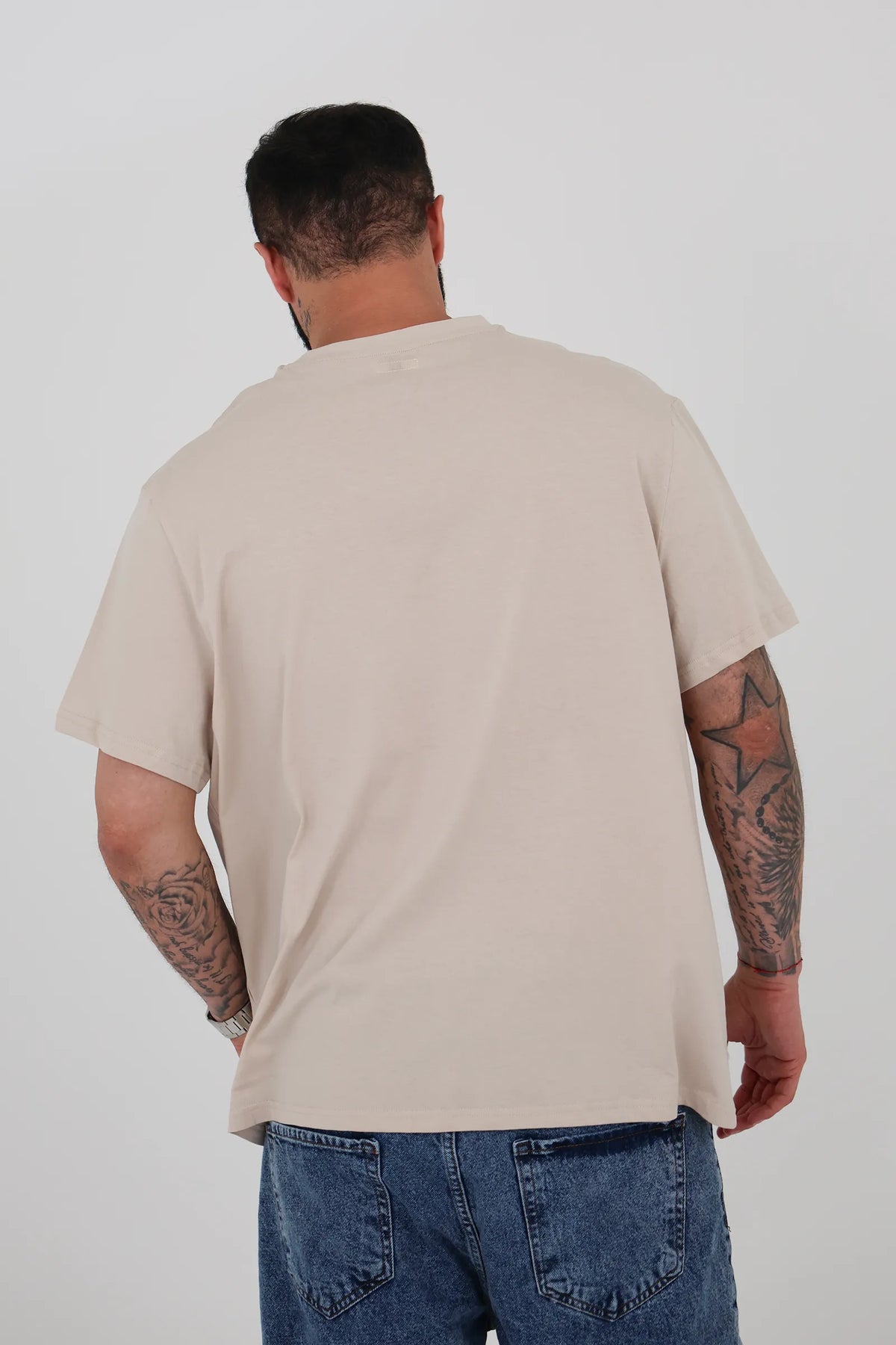 Maice under shirt