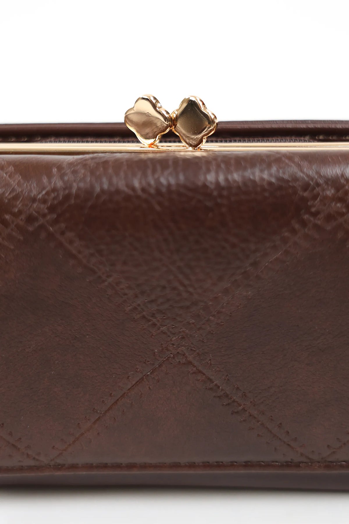 Kulete small brown clasp