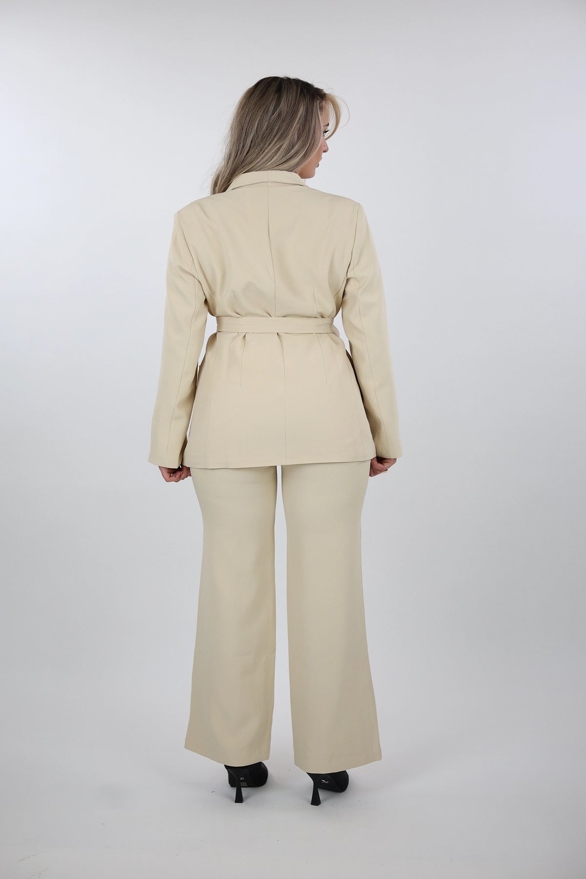 Pantallona flare trousers