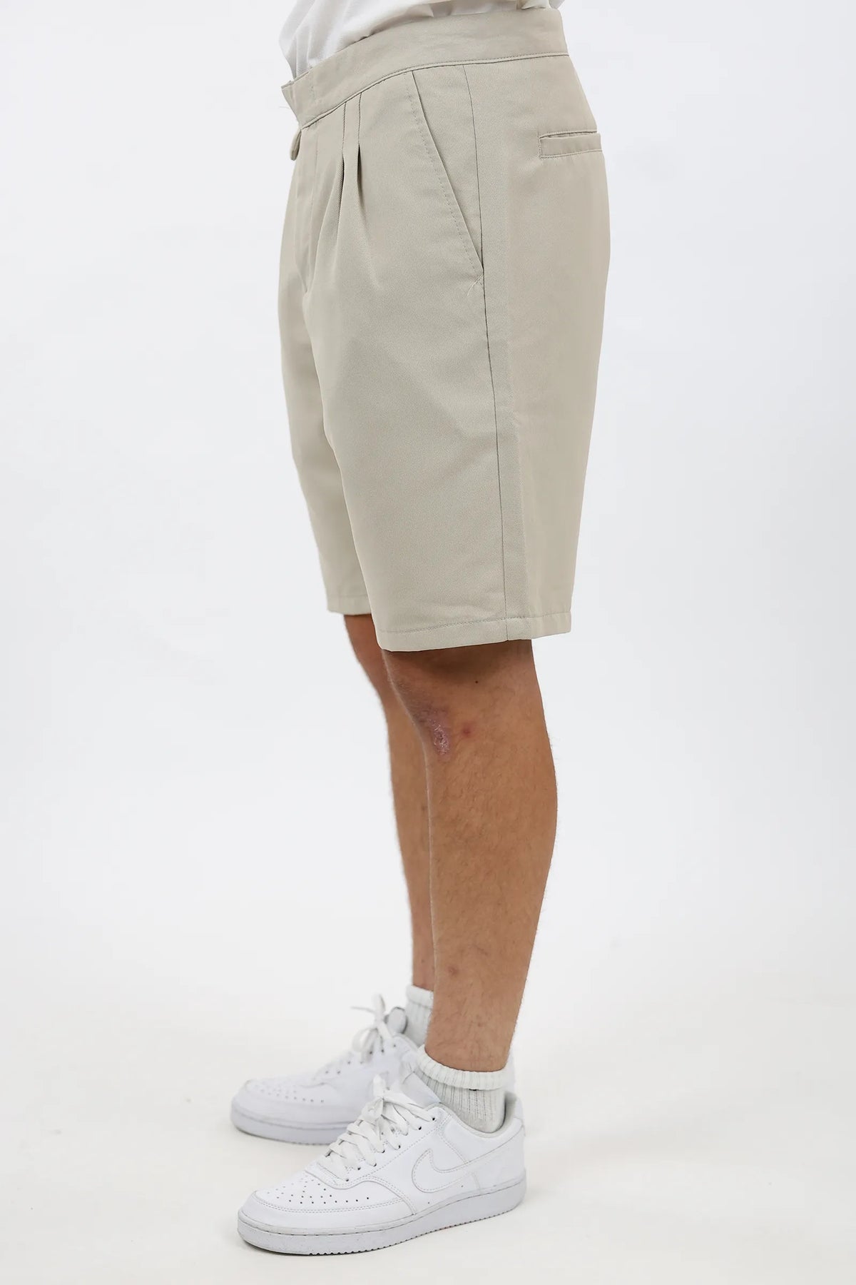 Pantallona belted