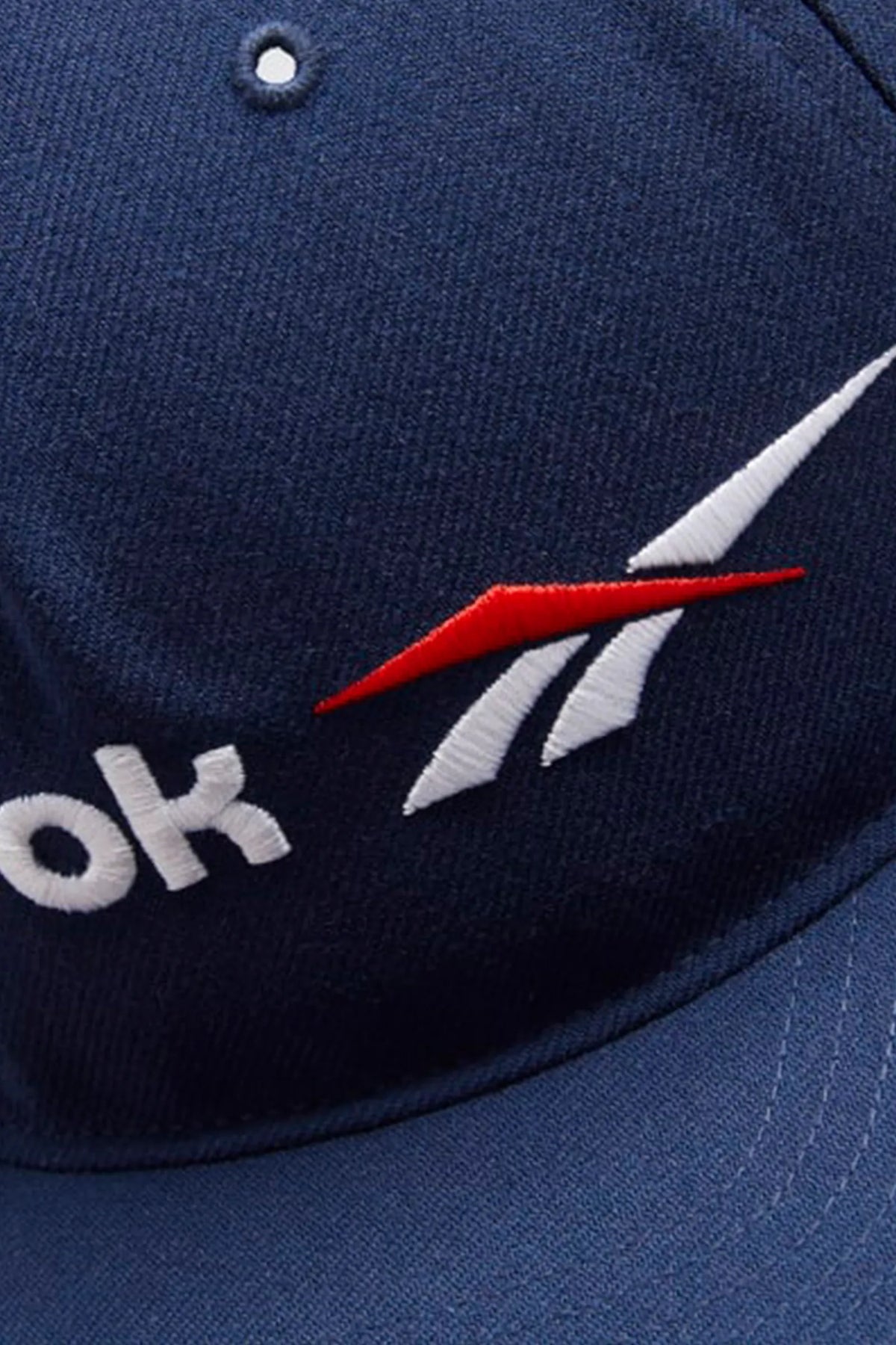 KAPEL REEBOK FP7942 Classics Vector Flat Peak cap