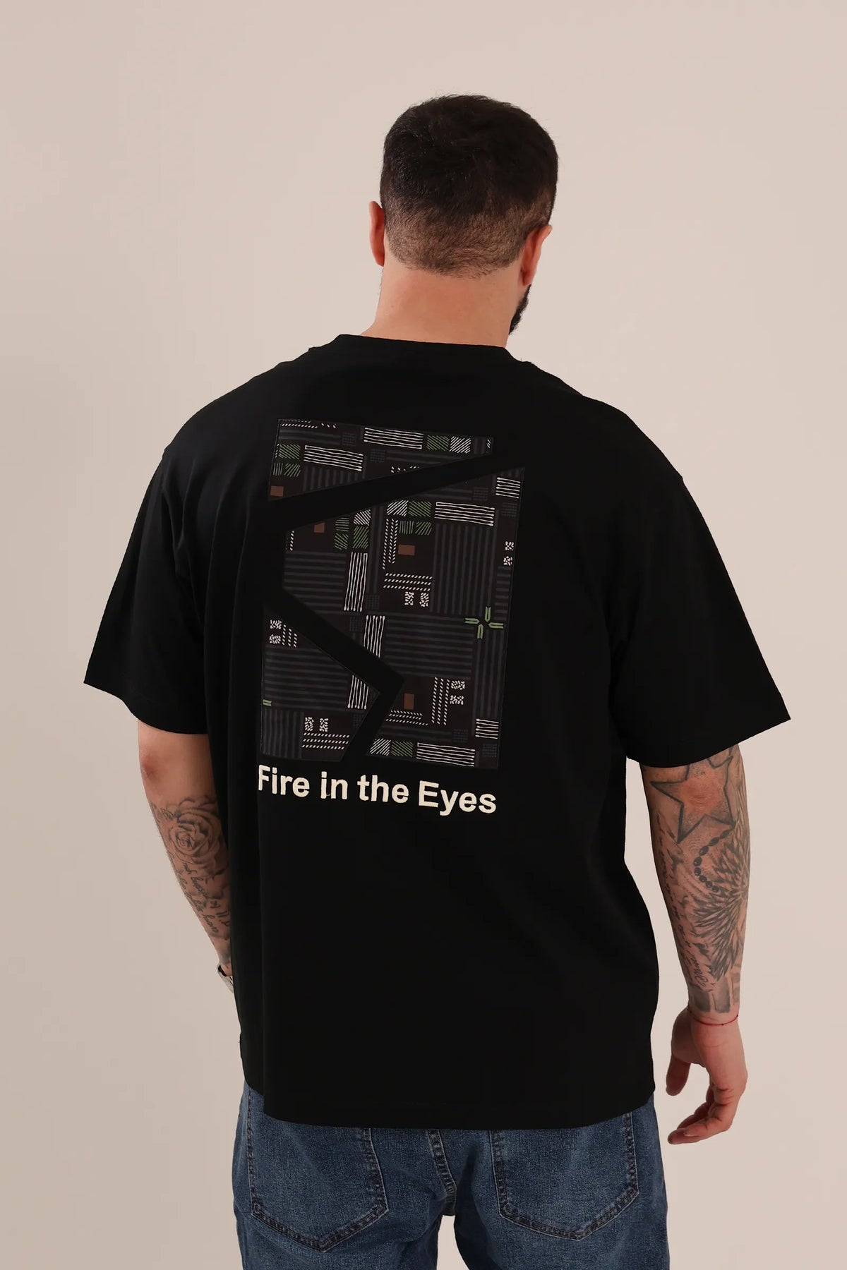Maice fire in the eyes