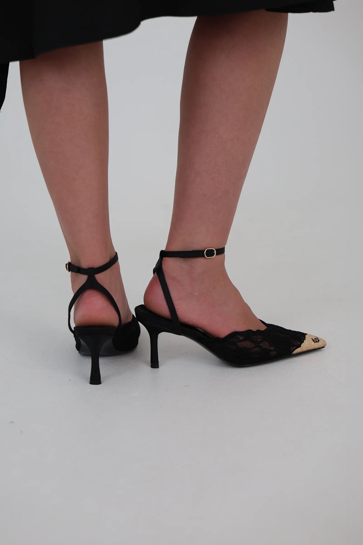 Kepuce lace heels