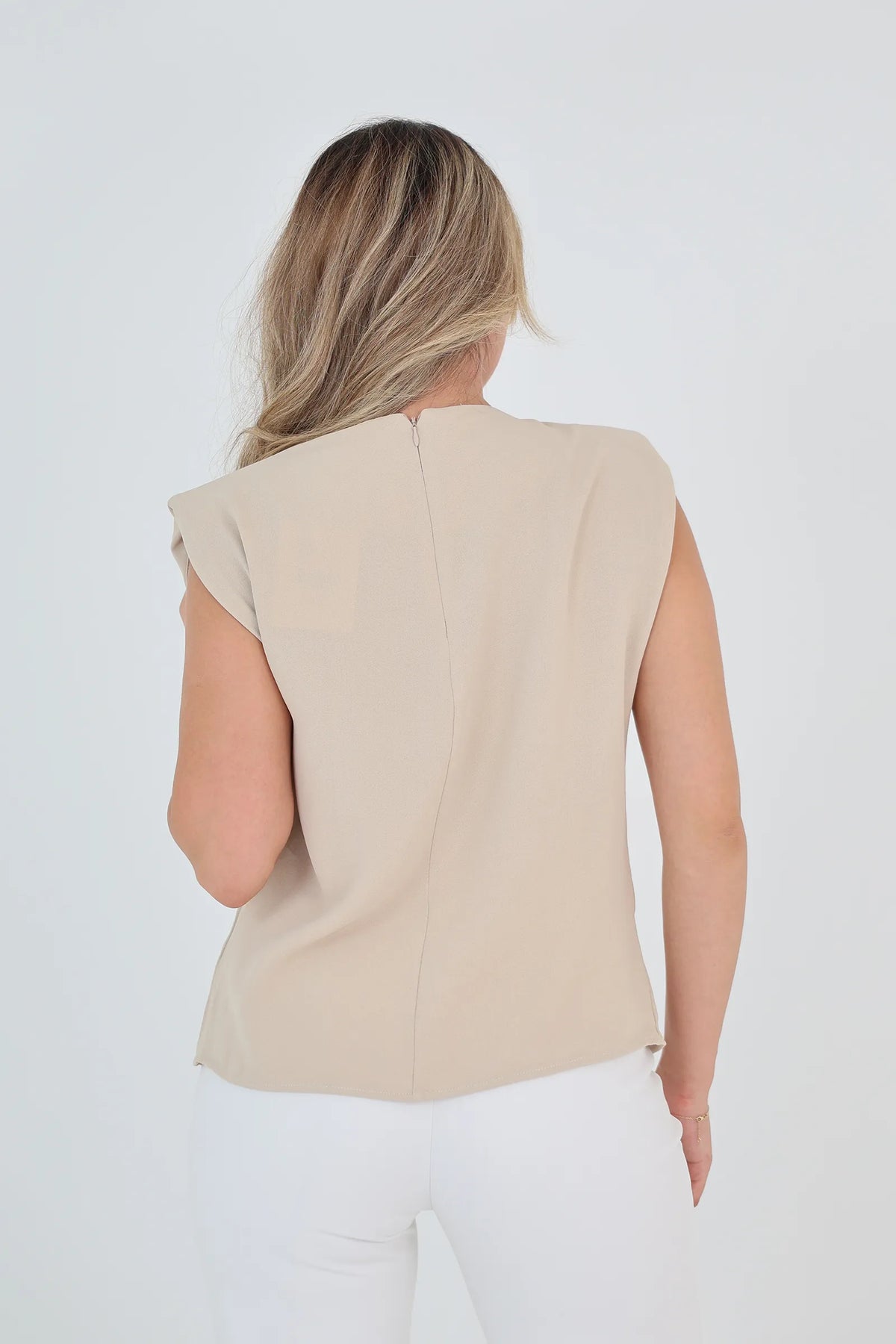 Maice padded shoulder