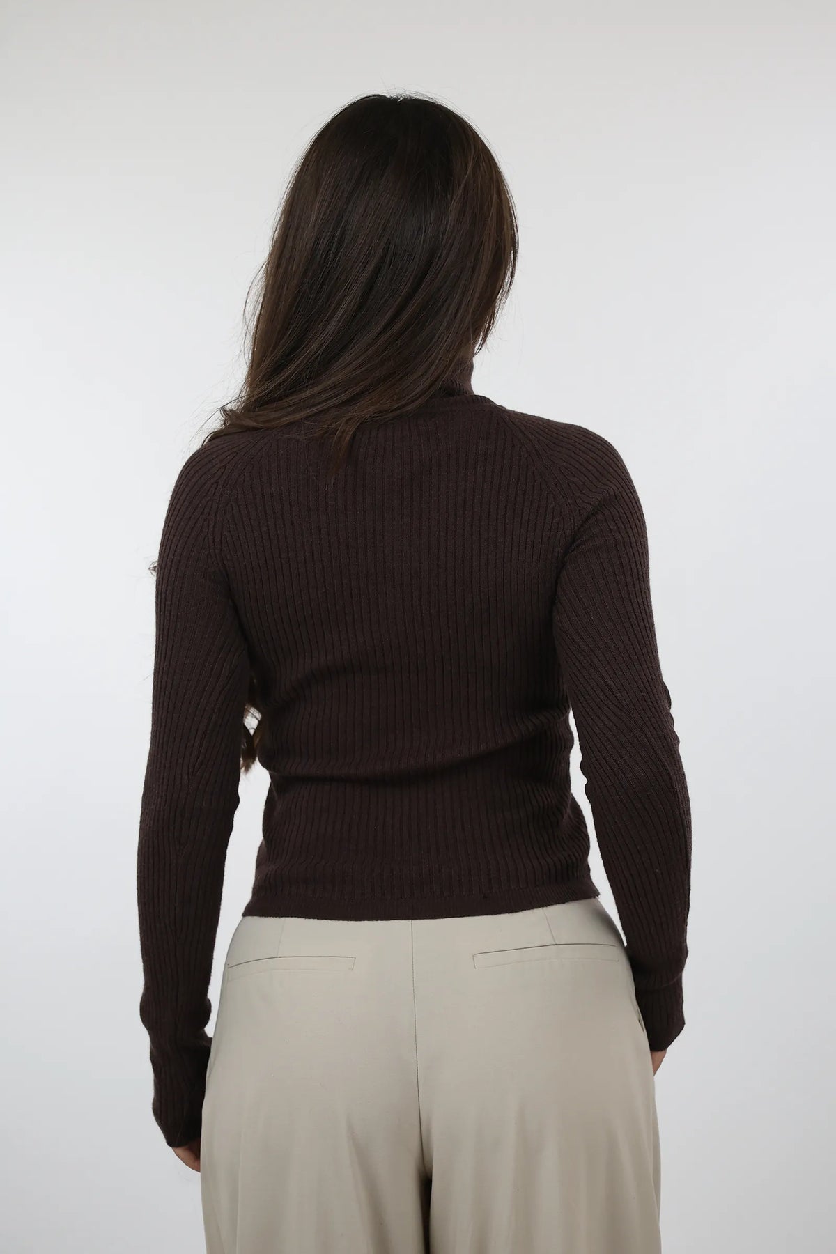 Rrollke fitted rib-knit