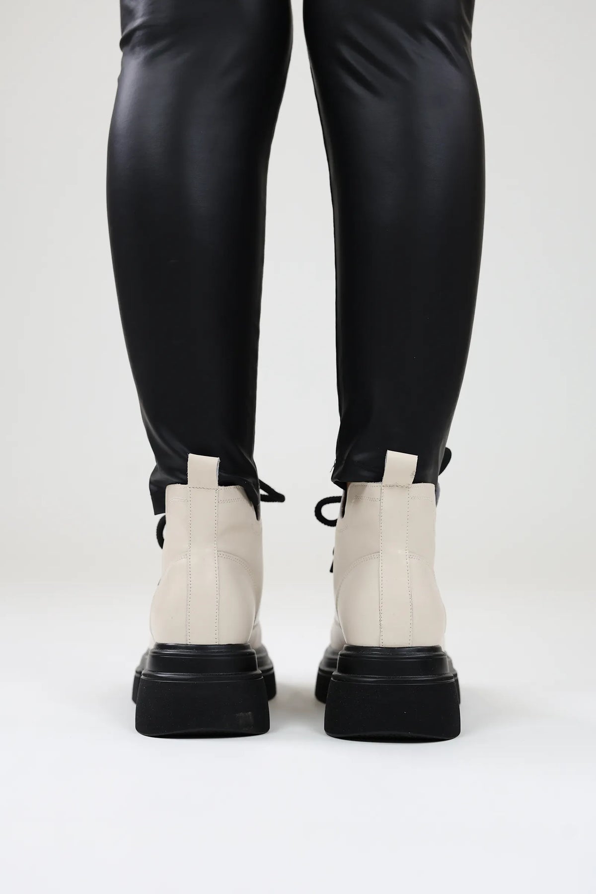 Çizme black laced