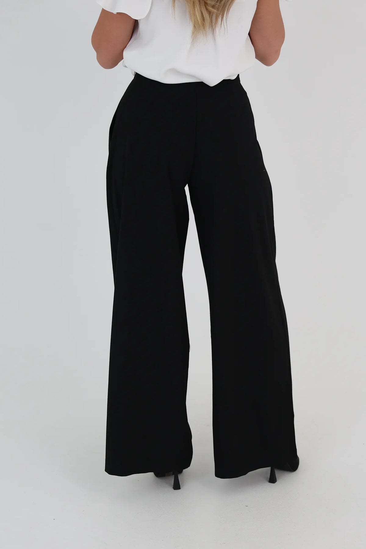 Pantallona flowy black