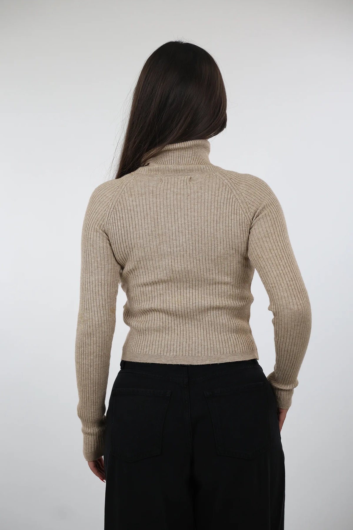 Rrollke fitted rib-knit
