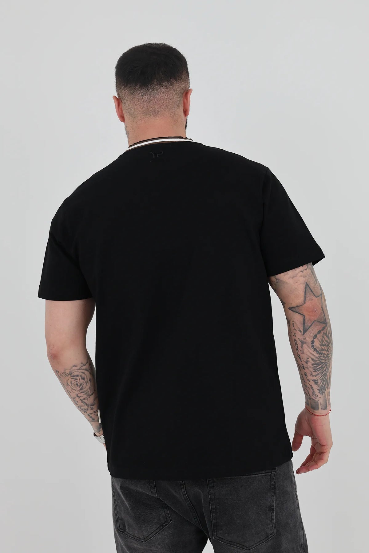 Maice contrast ribbed neck