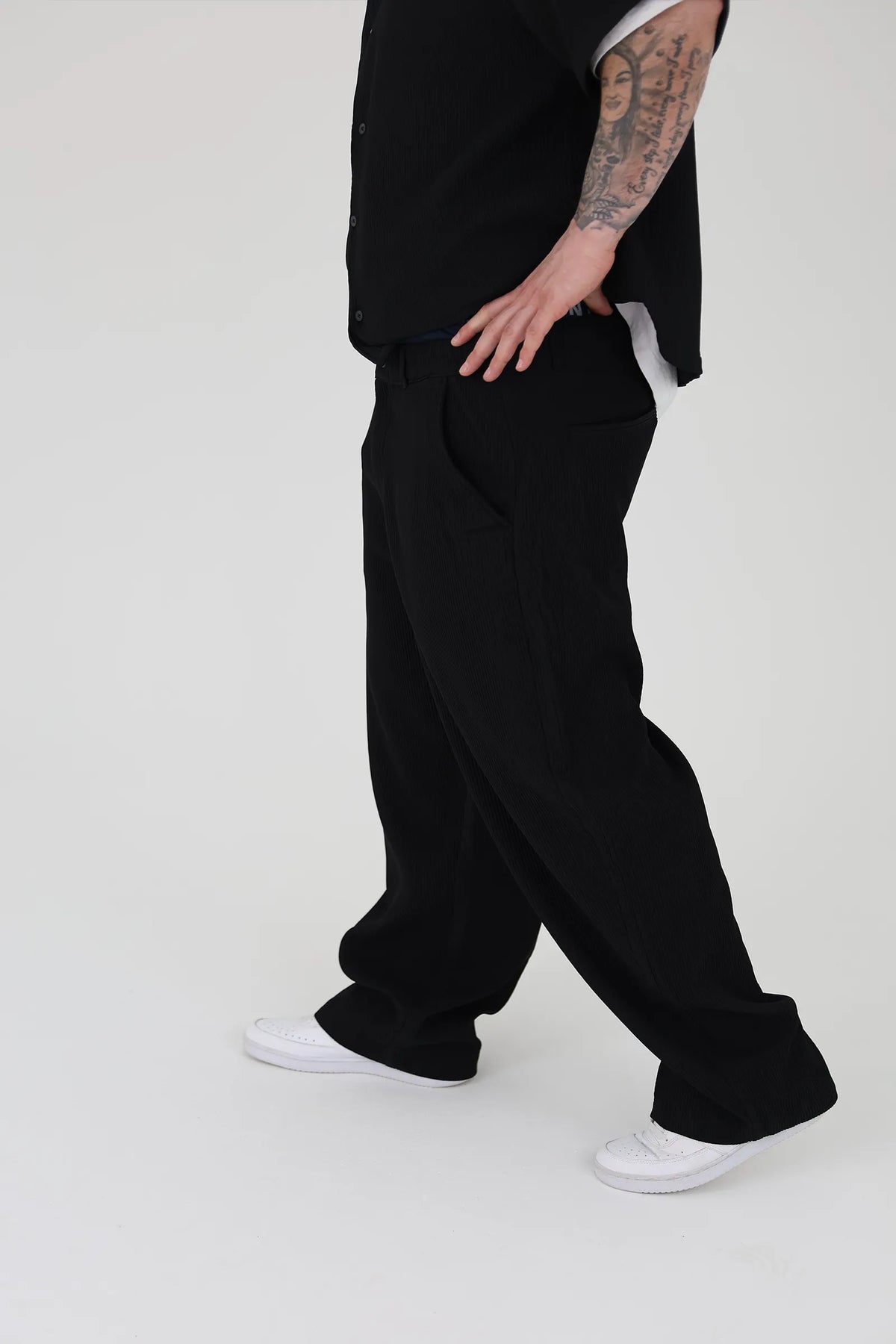 Pantallona wide leg