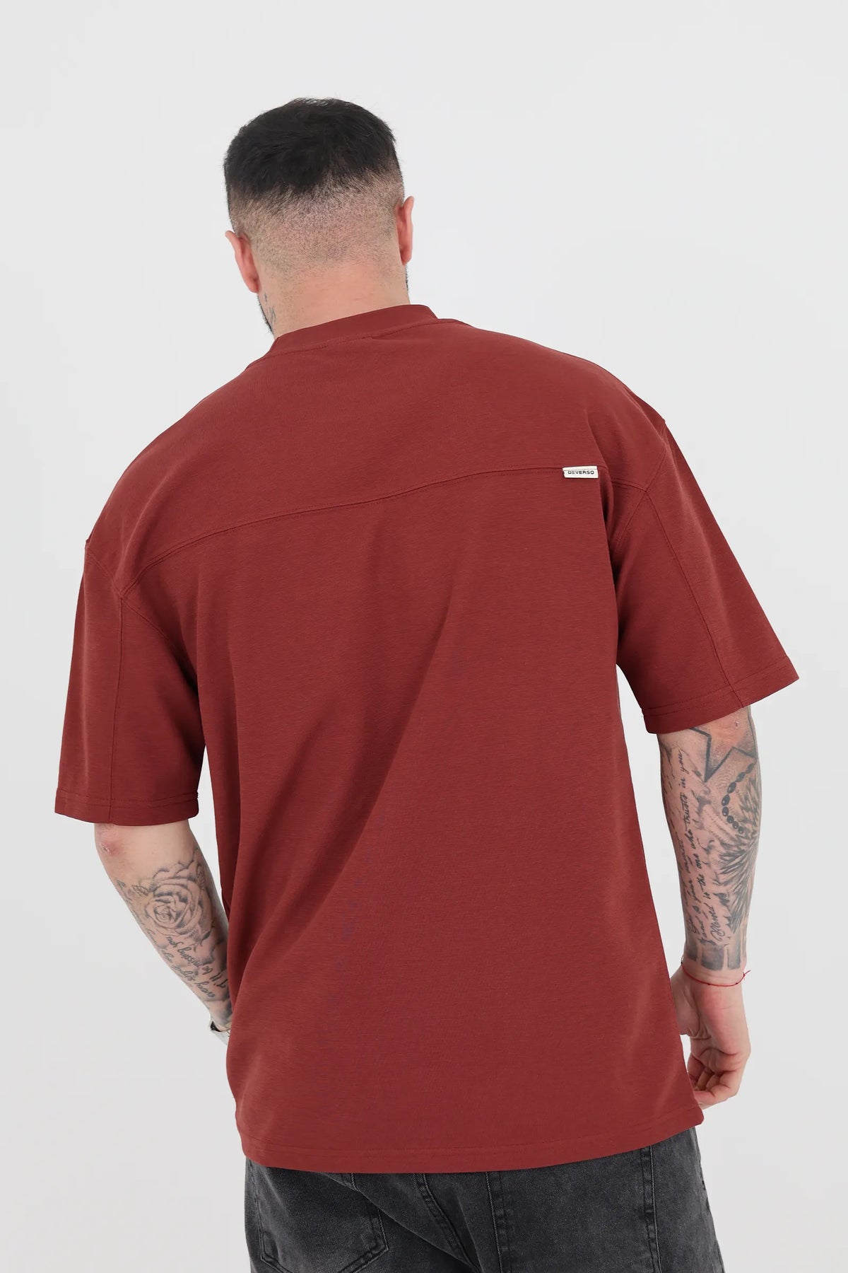 Maice relaxed shoulder