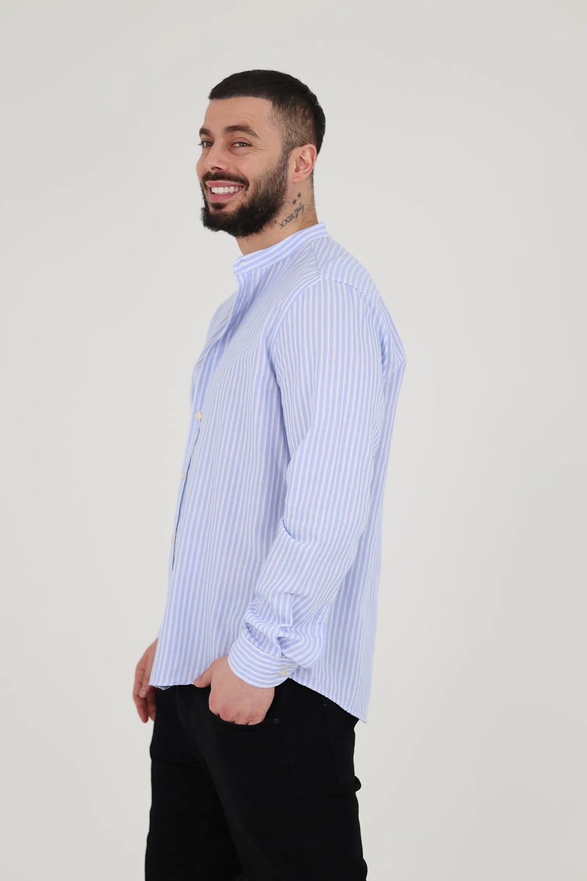 Kemishe collarless
