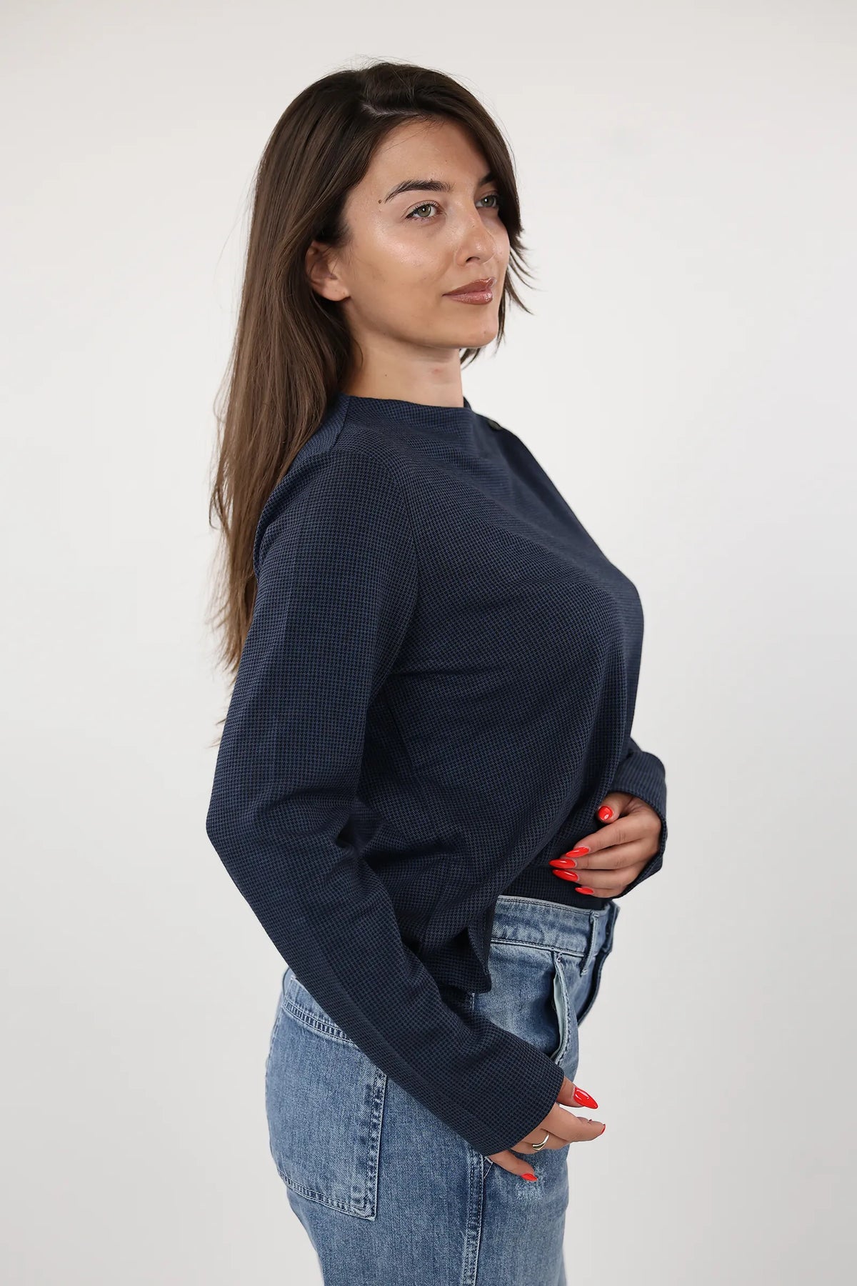 Bluze shoulder buttons