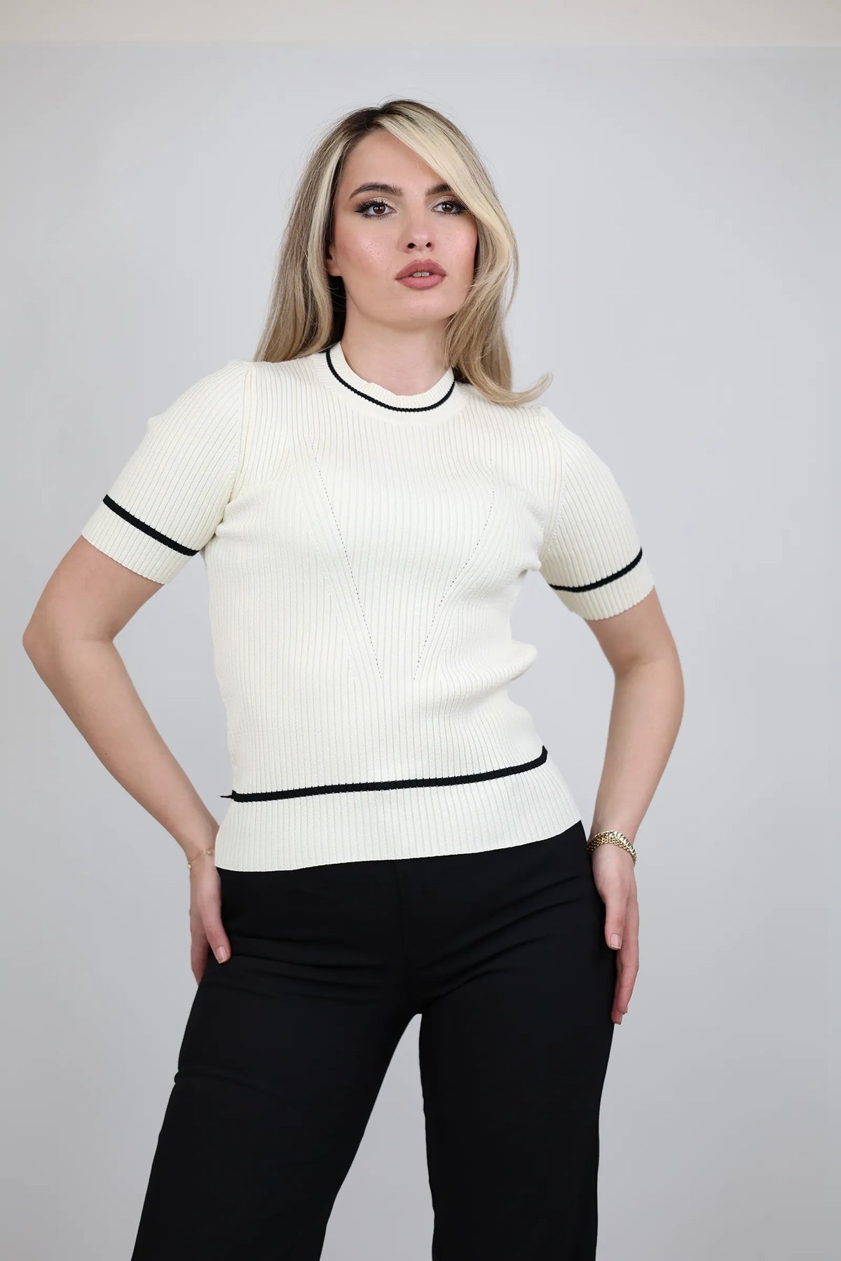 Maice stripe detail