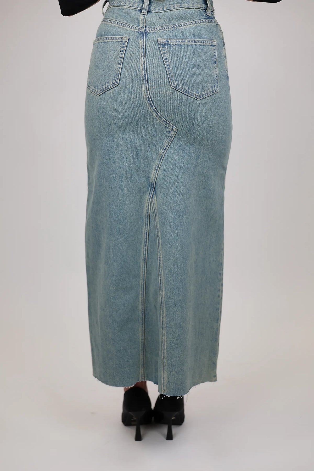 Fund front slit denim