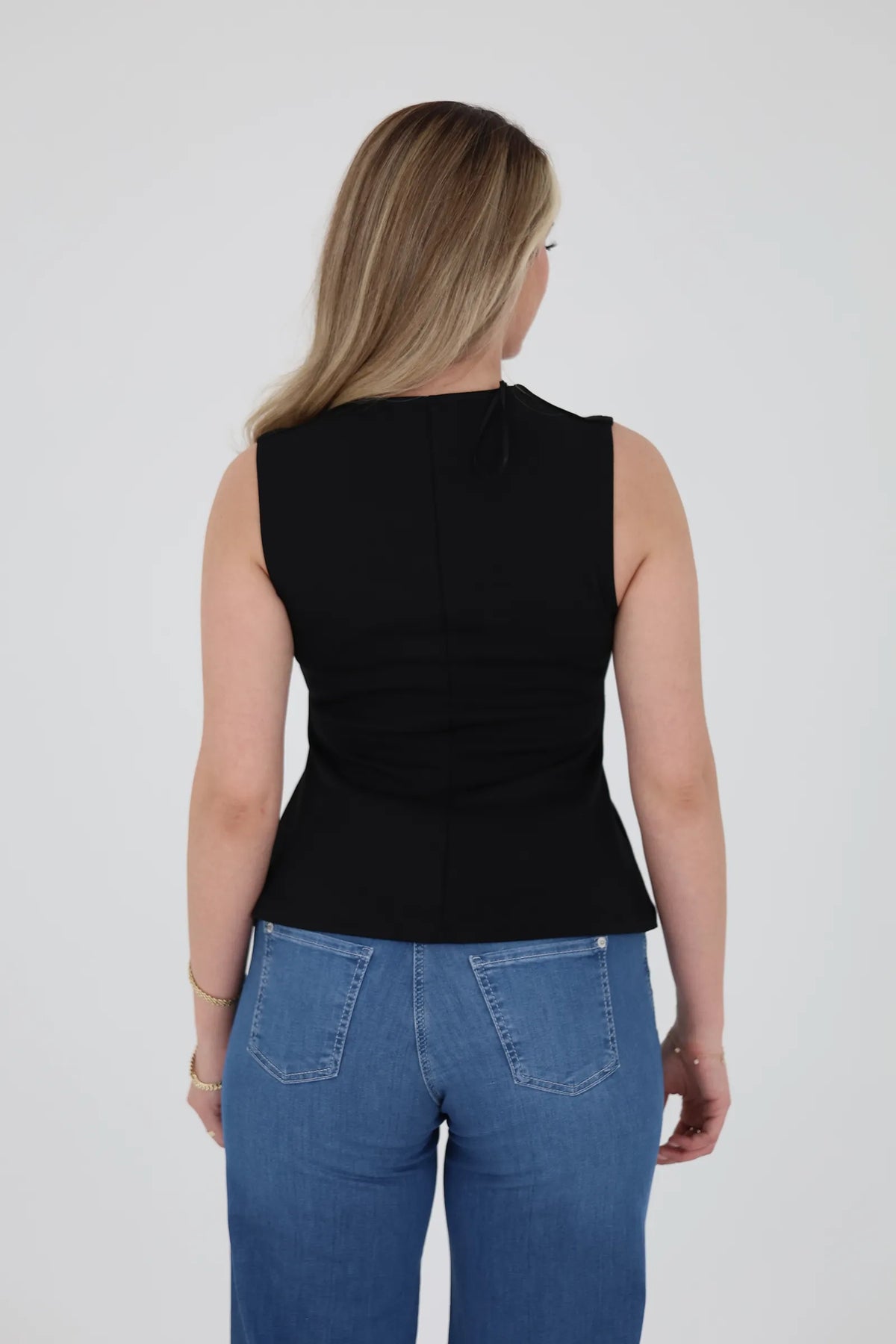 Maice v neck flare