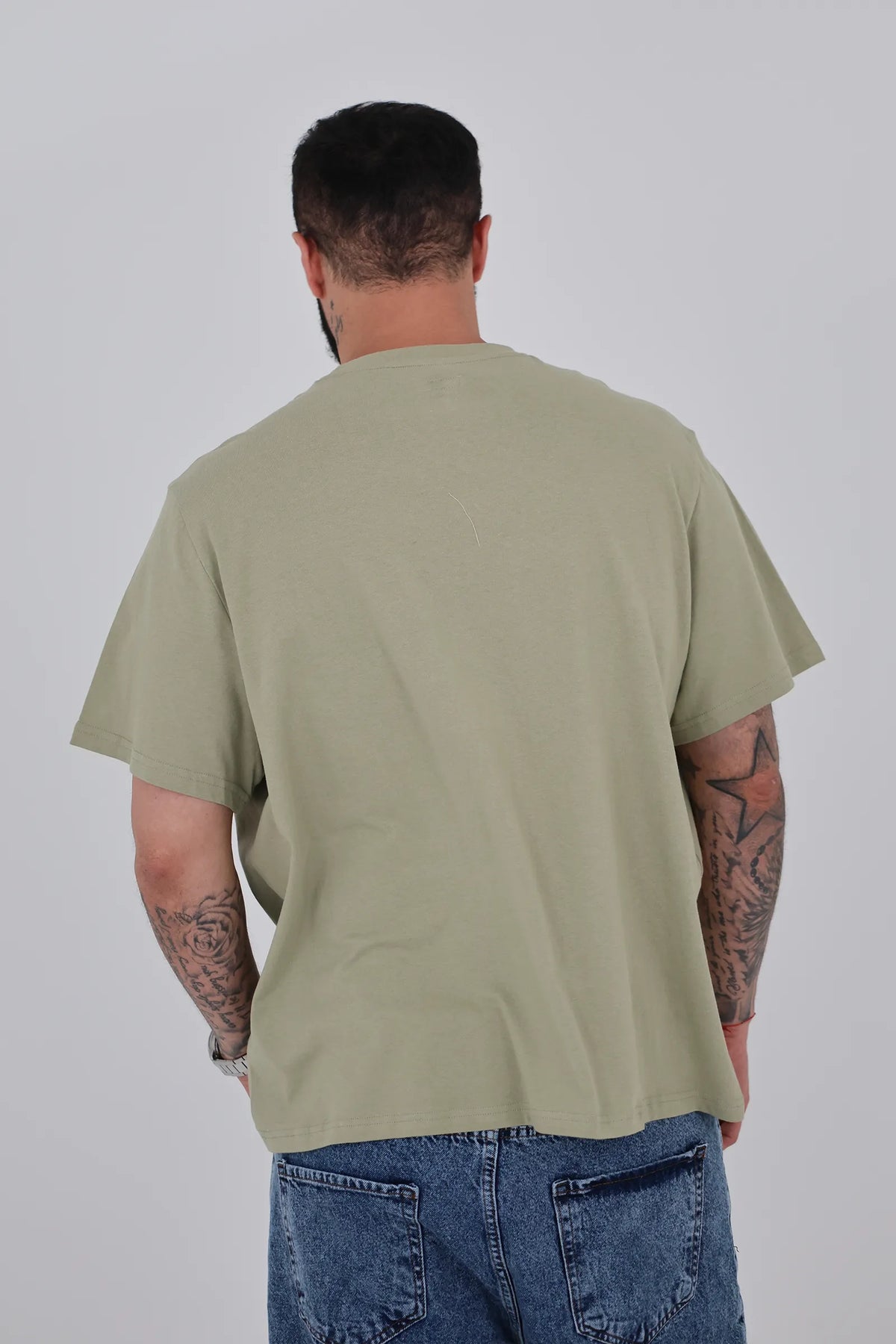 Maice under shirt