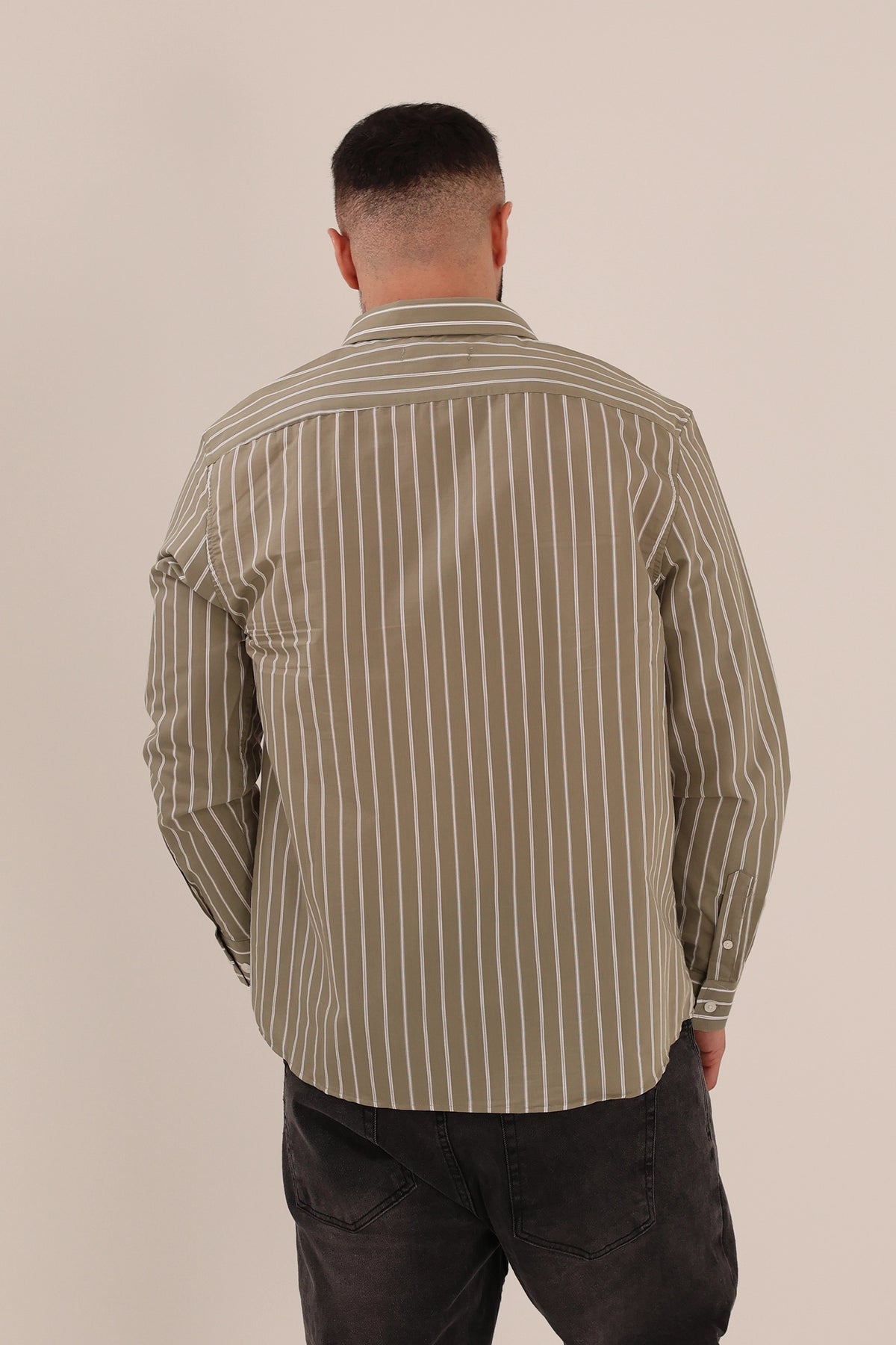 Kemishe stripe button